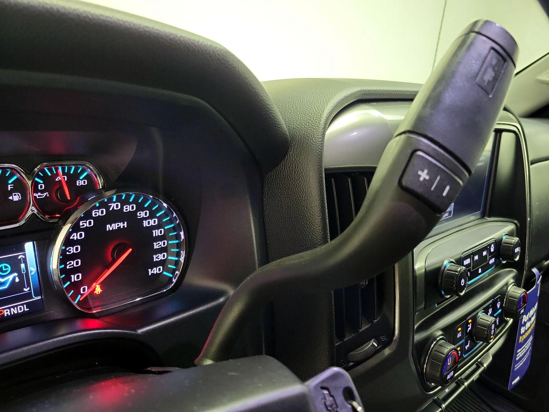 Thumbnail: 2018 Chevrolet Silverado 1500 - 17