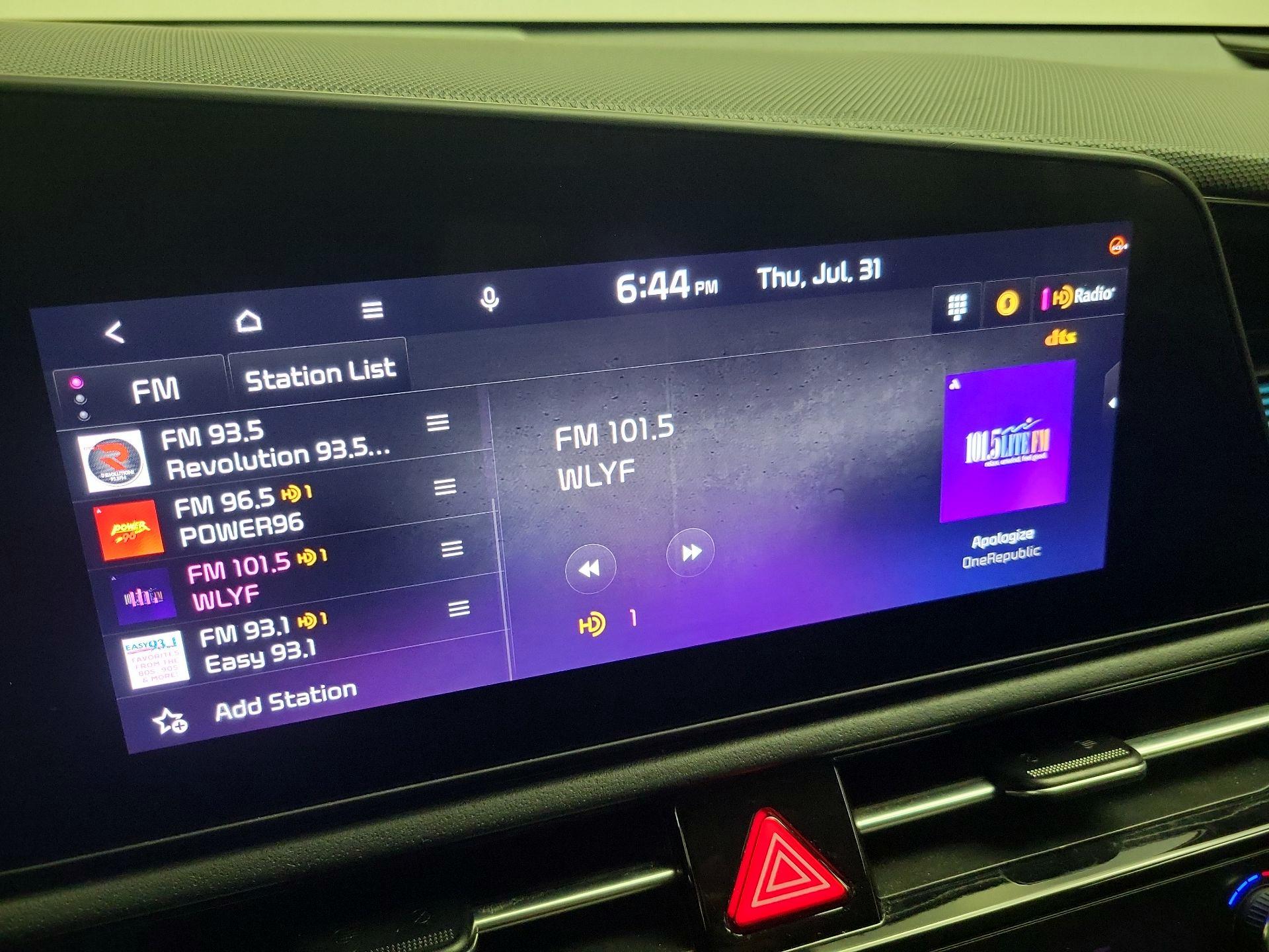 Thumbnail: 2023 Kia Niro - 16