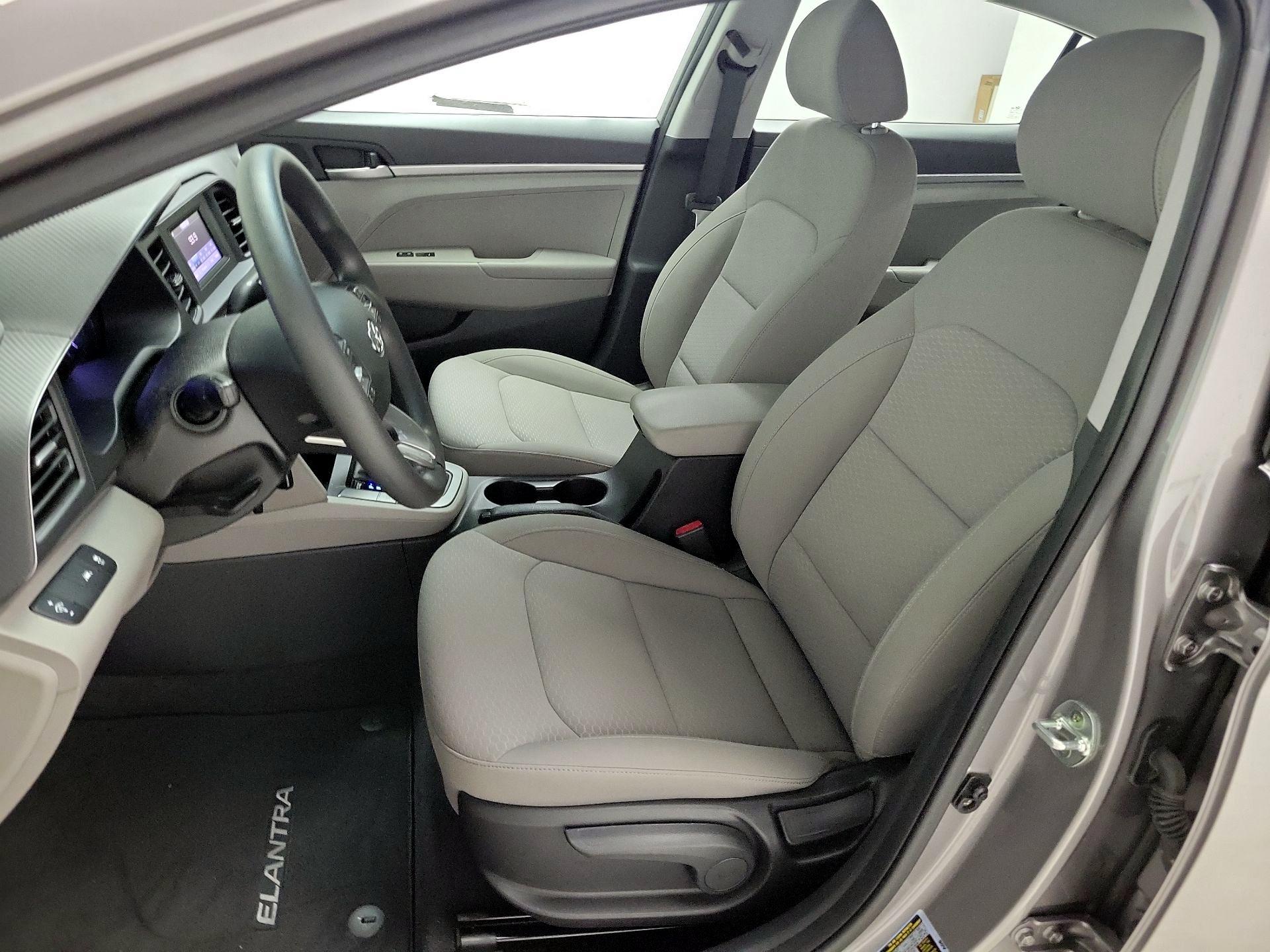 Thumbnail: 2020 Hyundai Elantra - 11
