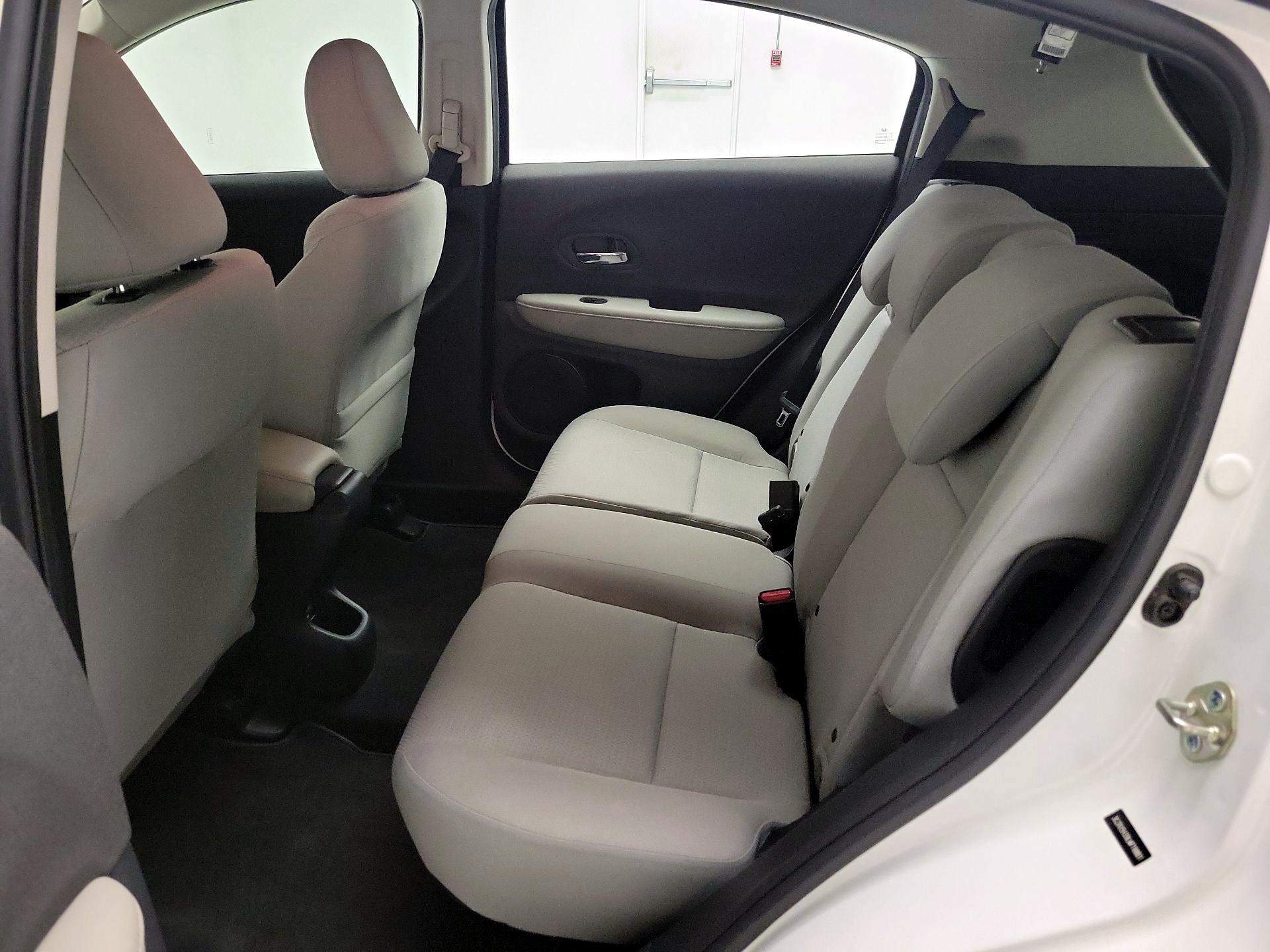 Thumbnail: 2020 Honda HR-V - 17