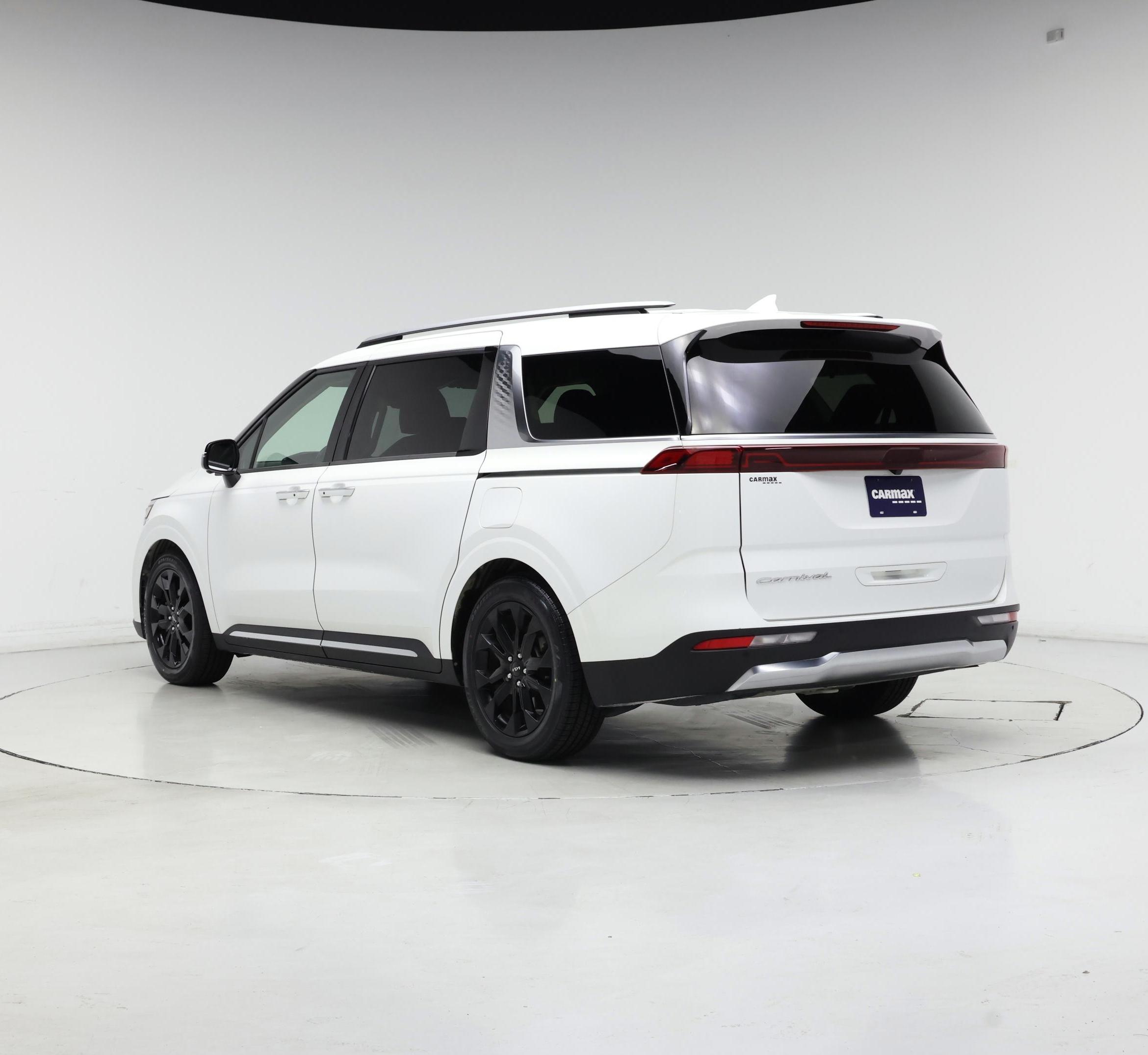 Thumbnail: 2022 Kia Carnival - 2