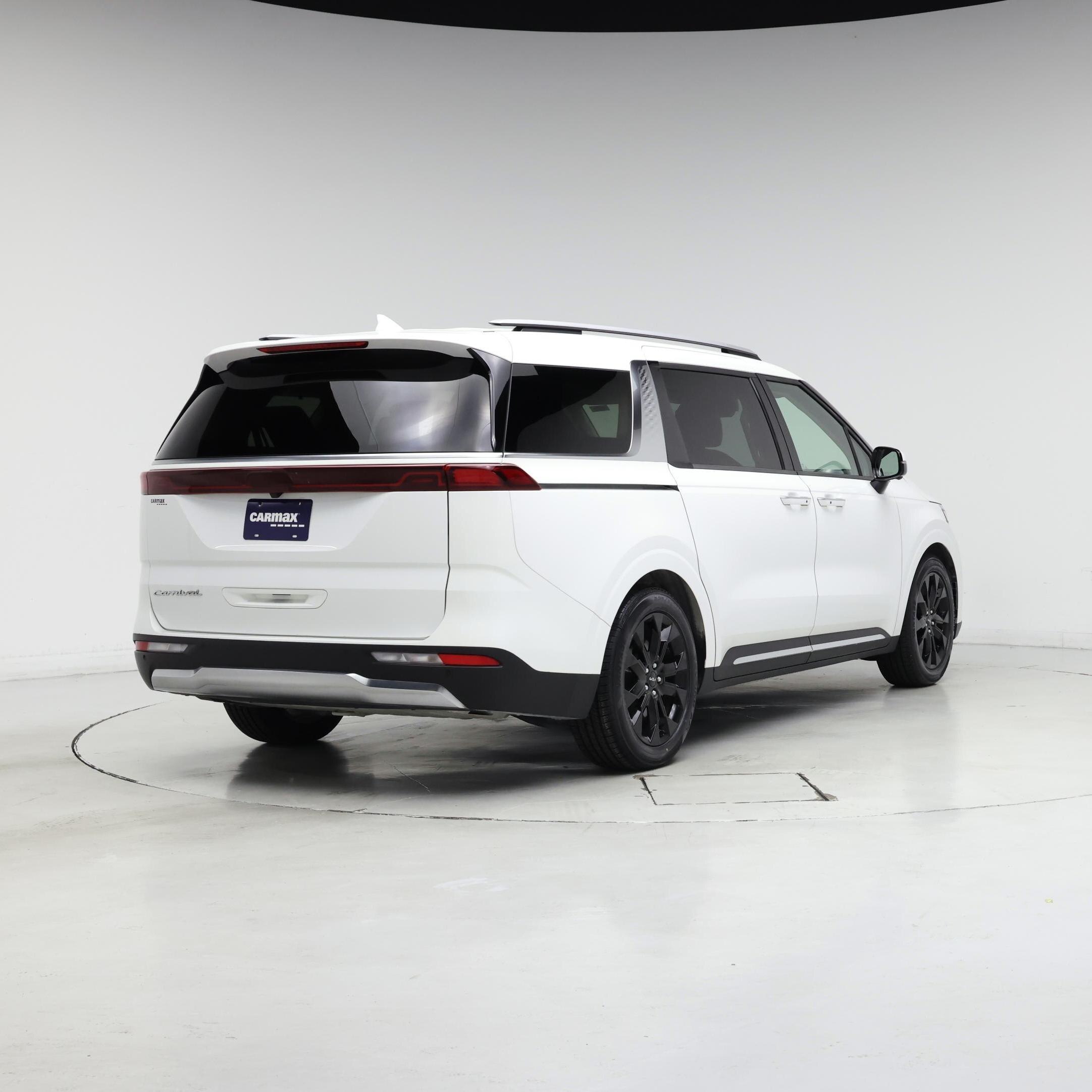 Thumbnail: 2022 Kia Carnival - 8