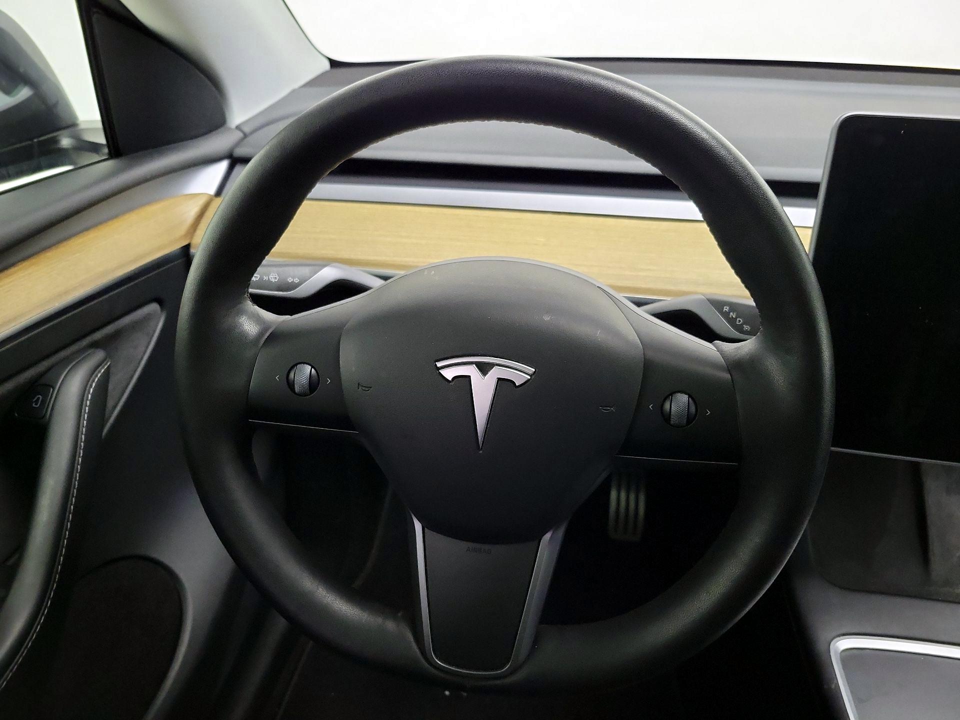 Thumbnail: 2022 Tesla Model Y - 10