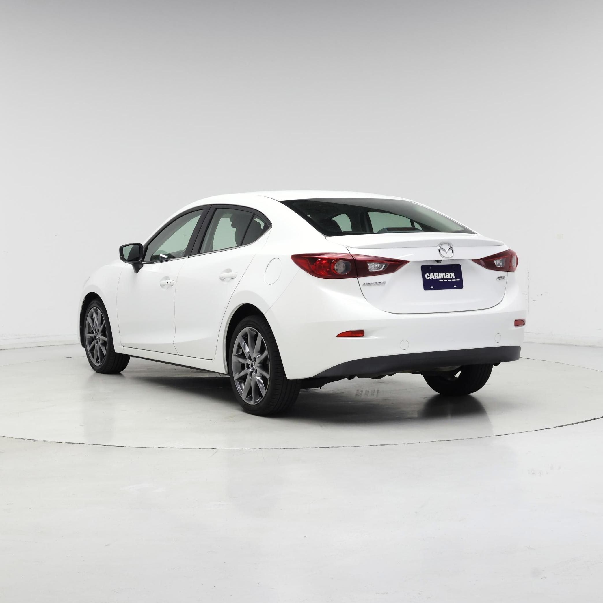 Thumbnail: 2018 Mazda Mazda3 - 2