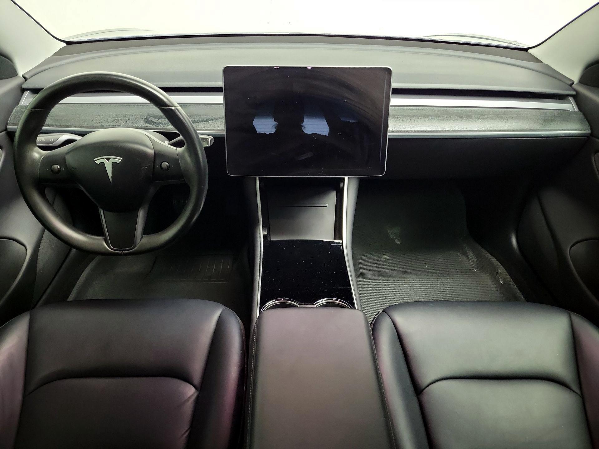 Thumbnail: 2019 Tesla Model 3 - 9
