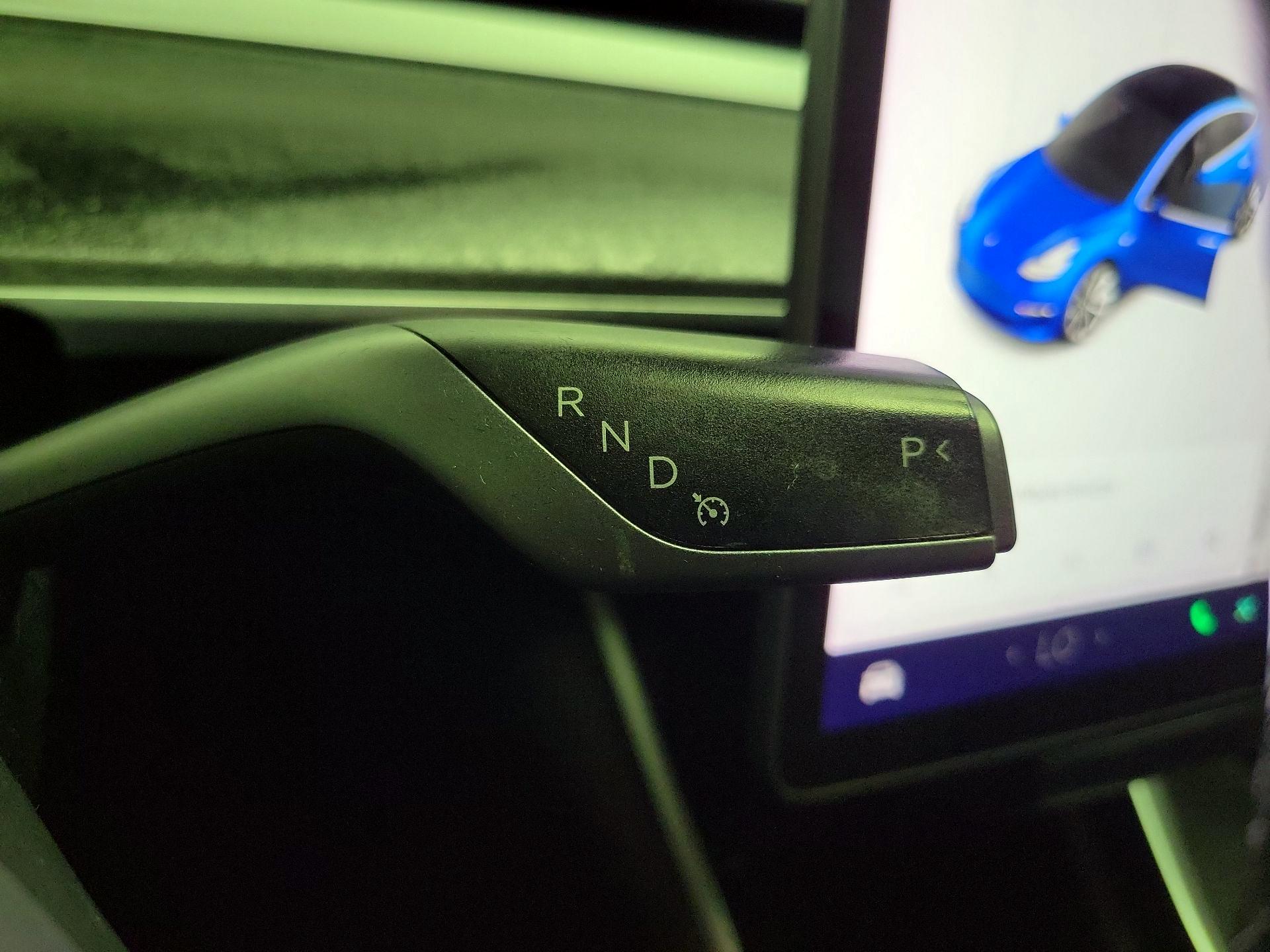 Thumbnail: 2019 Tesla Model 3 - 17