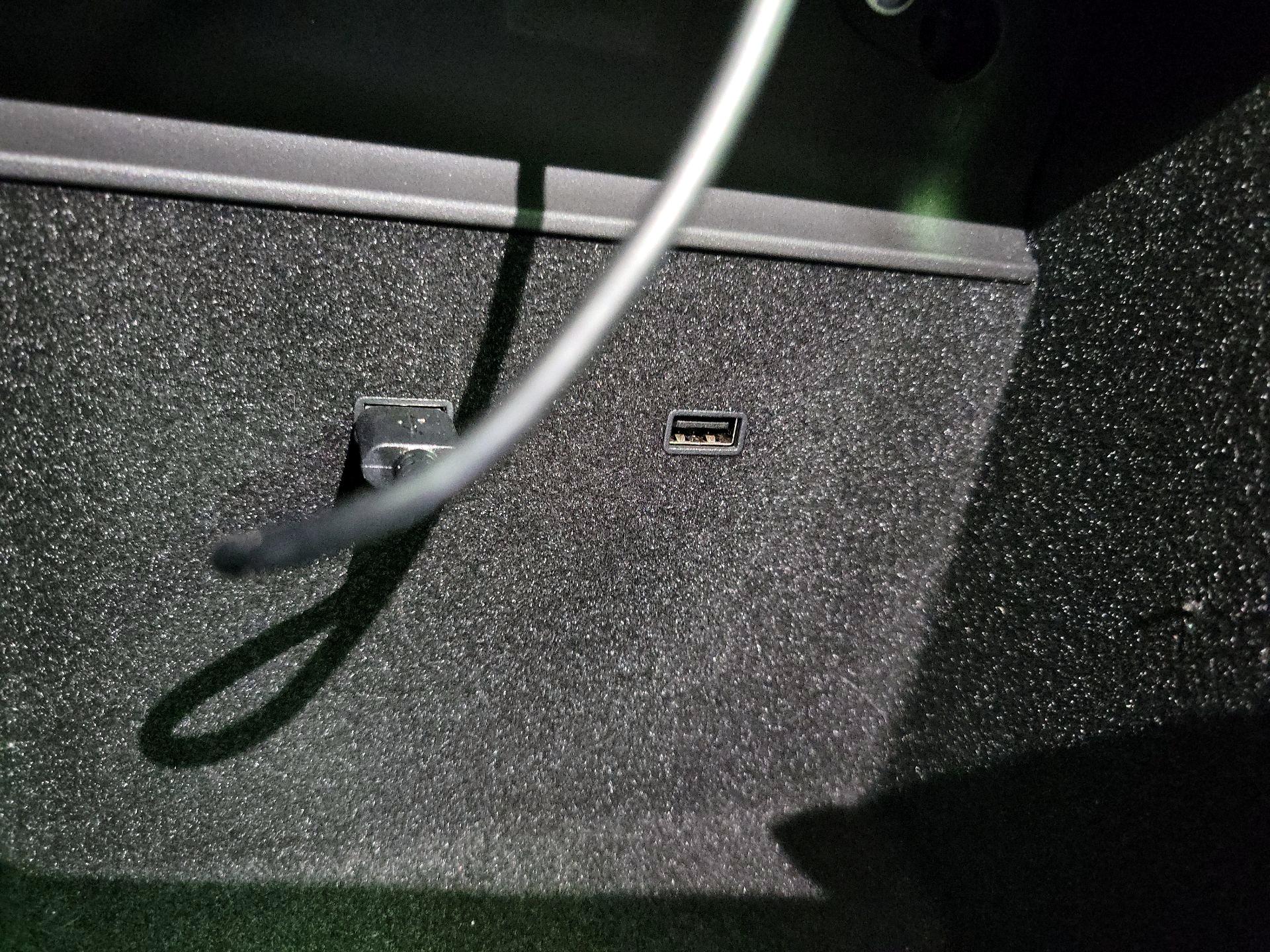Thumbnail: 2019 Tesla Model 3 - 18