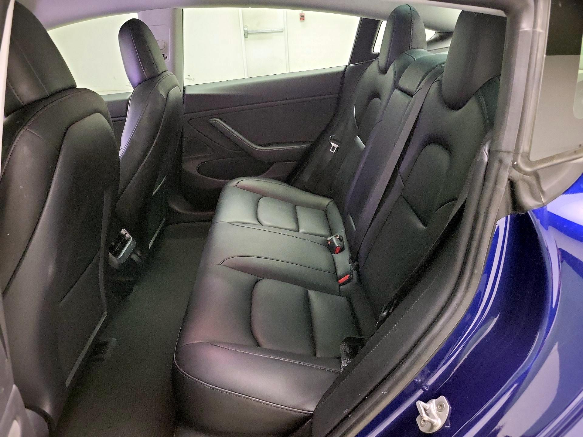Thumbnail: 2019 Tesla Model 3 - 20