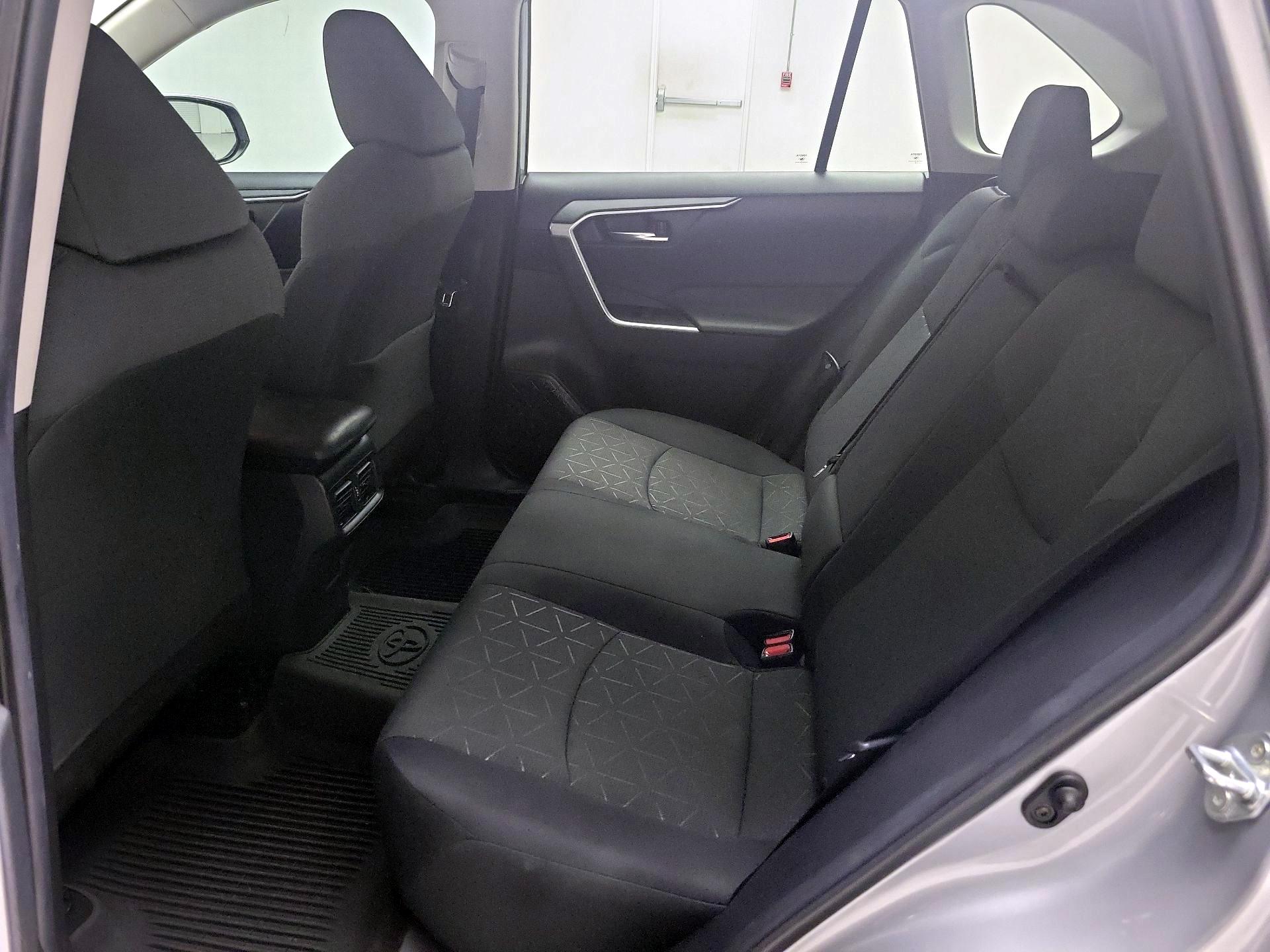 Thumbnail: 2021 Toyota RAV4 - 19