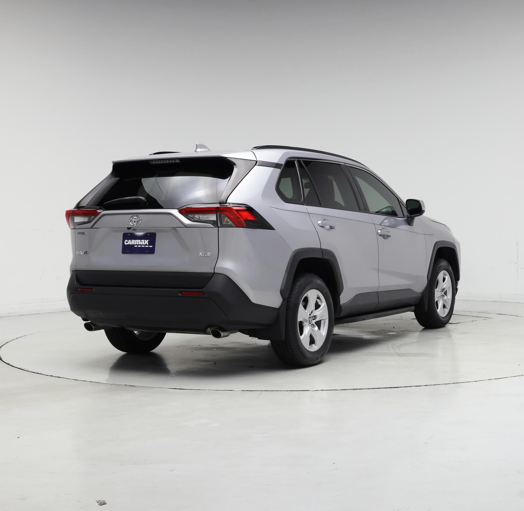 Thumbnail: 2021 Toyota RAV4 - 8