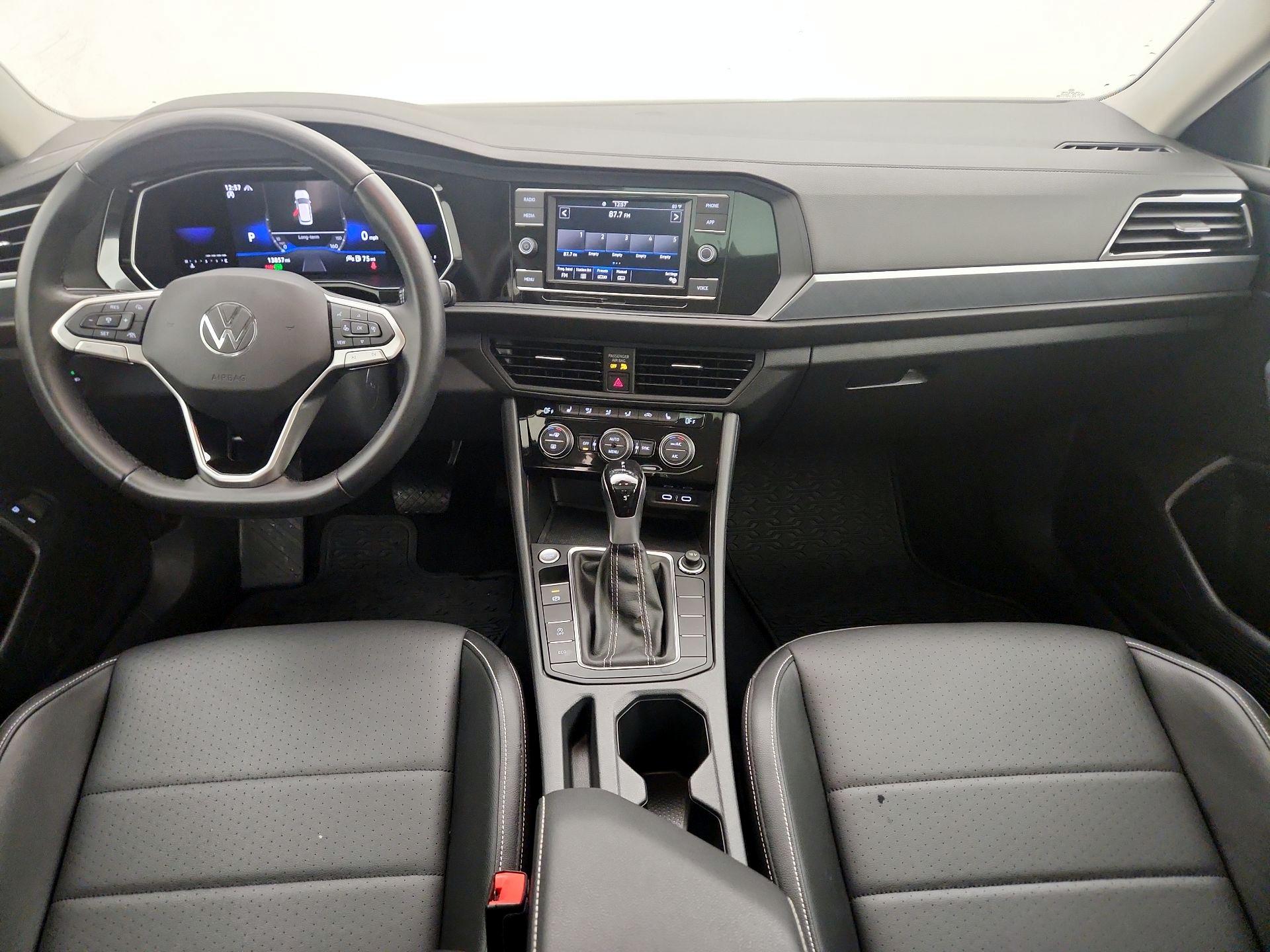 Thumbnail: 2023 Volkswagen Jetta - 9