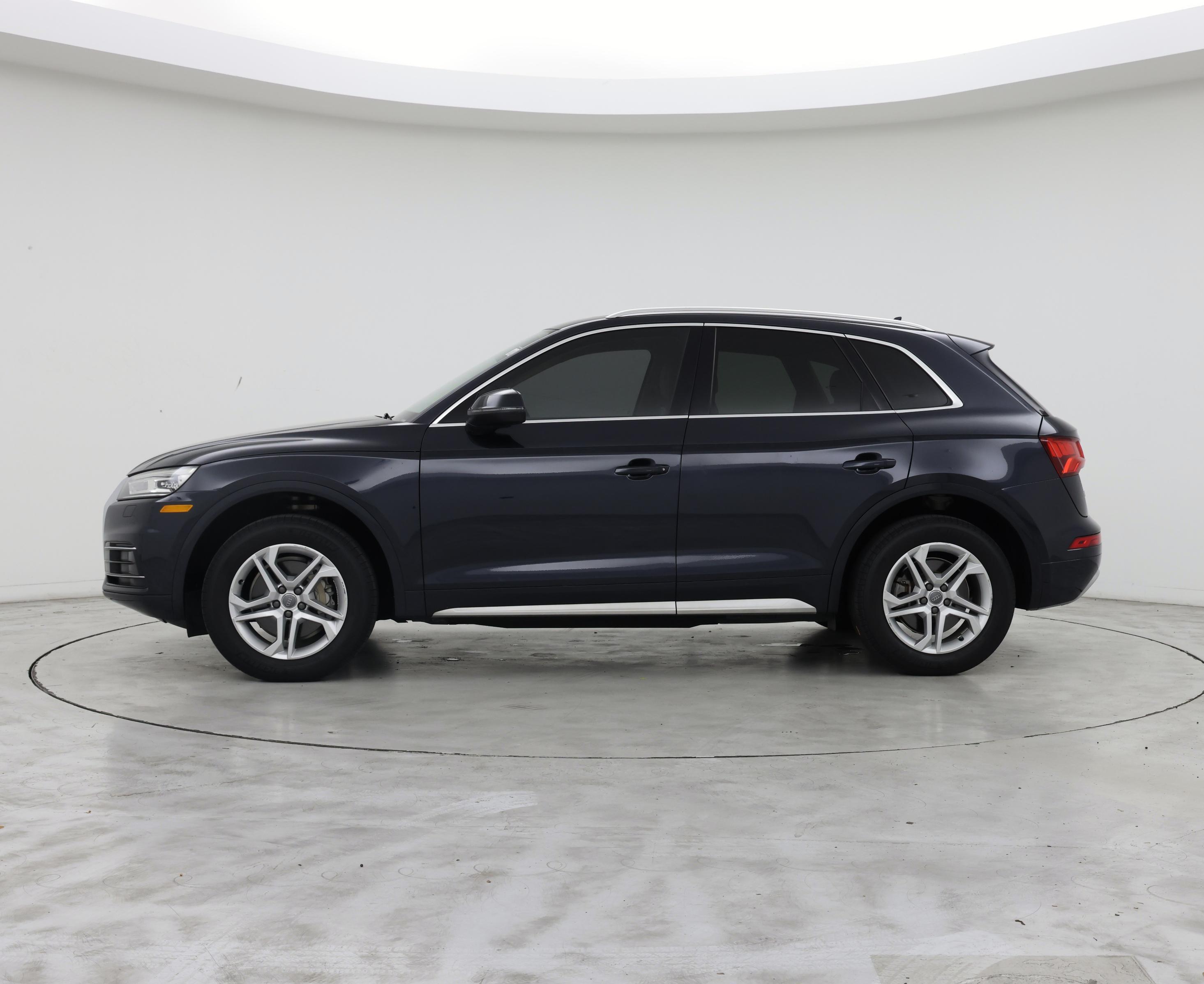 Thumbnail: 2019 Audi Q5 - 3
