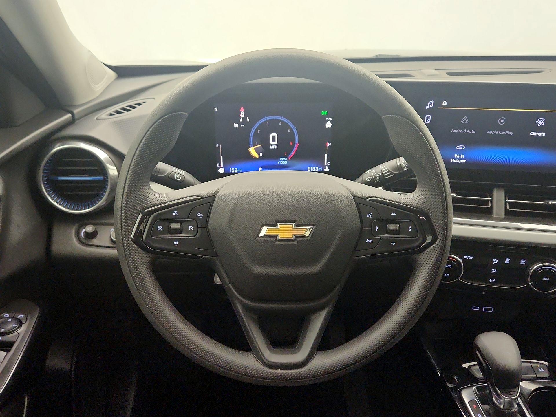 Thumbnail: 2025 Chevrolet Trax - 10