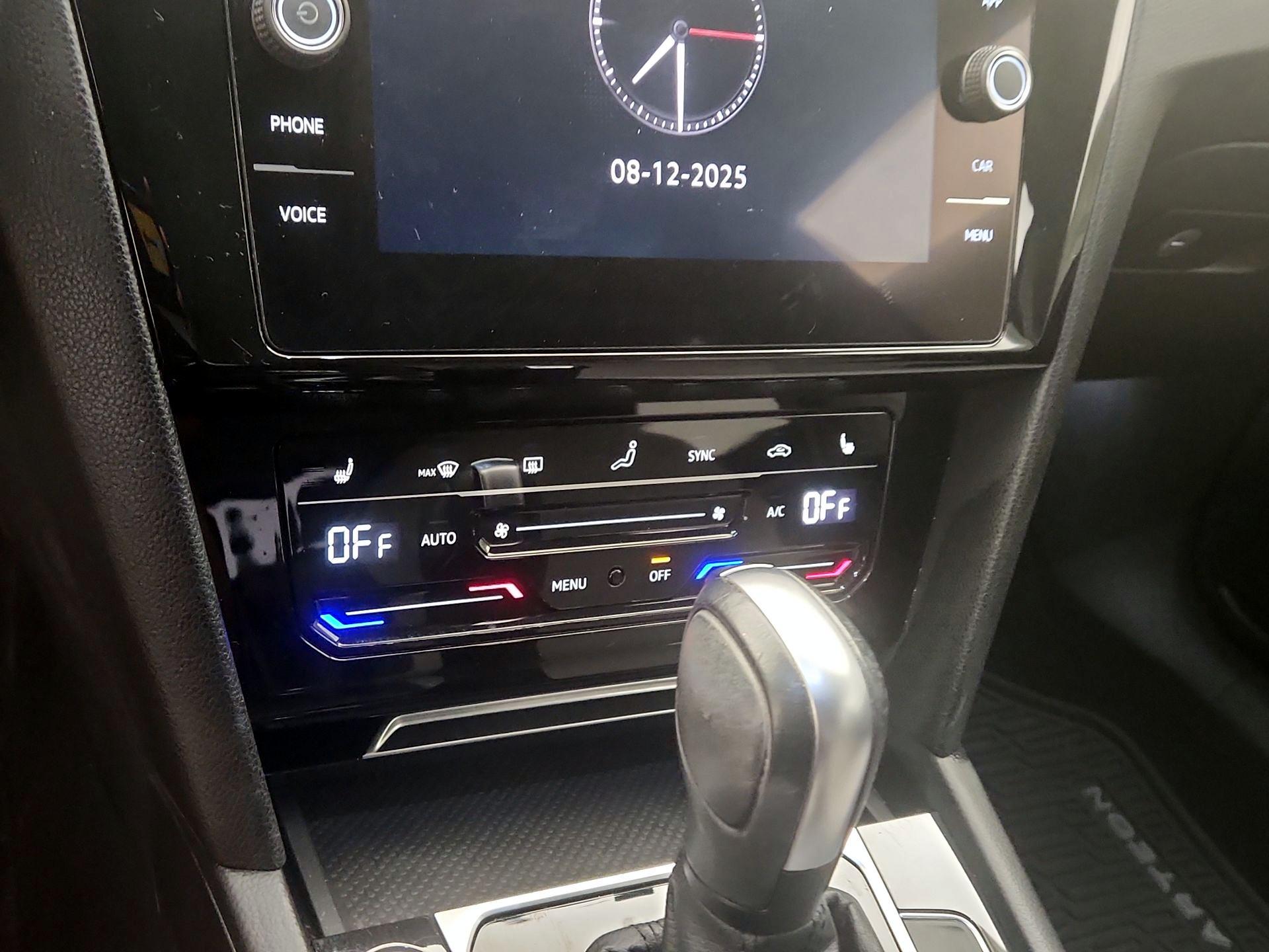 Thumbnail: 2021 Volkswagen Arteon - 16