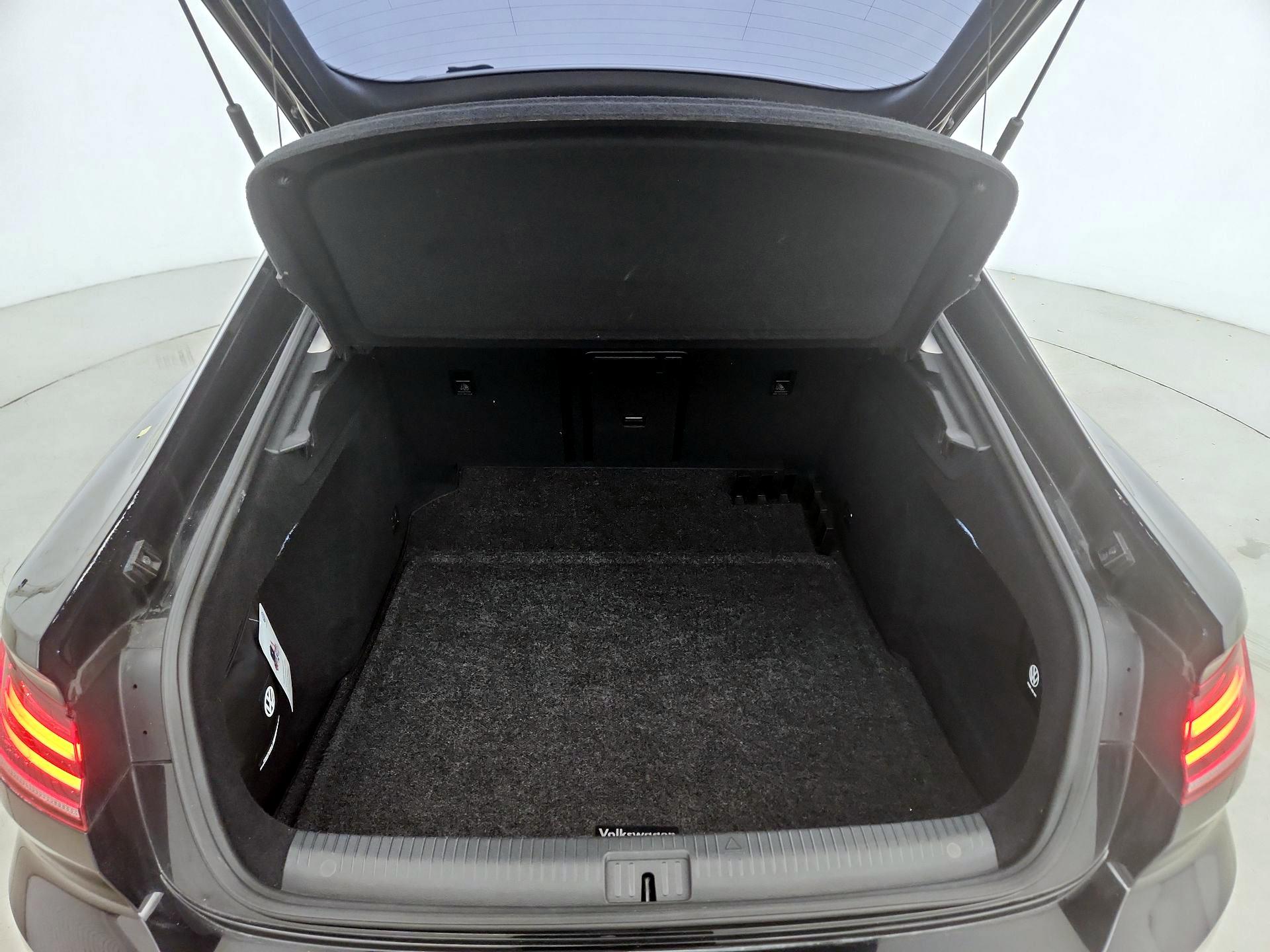 Thumbnail: 2021 Volkswagen Arteon - 20