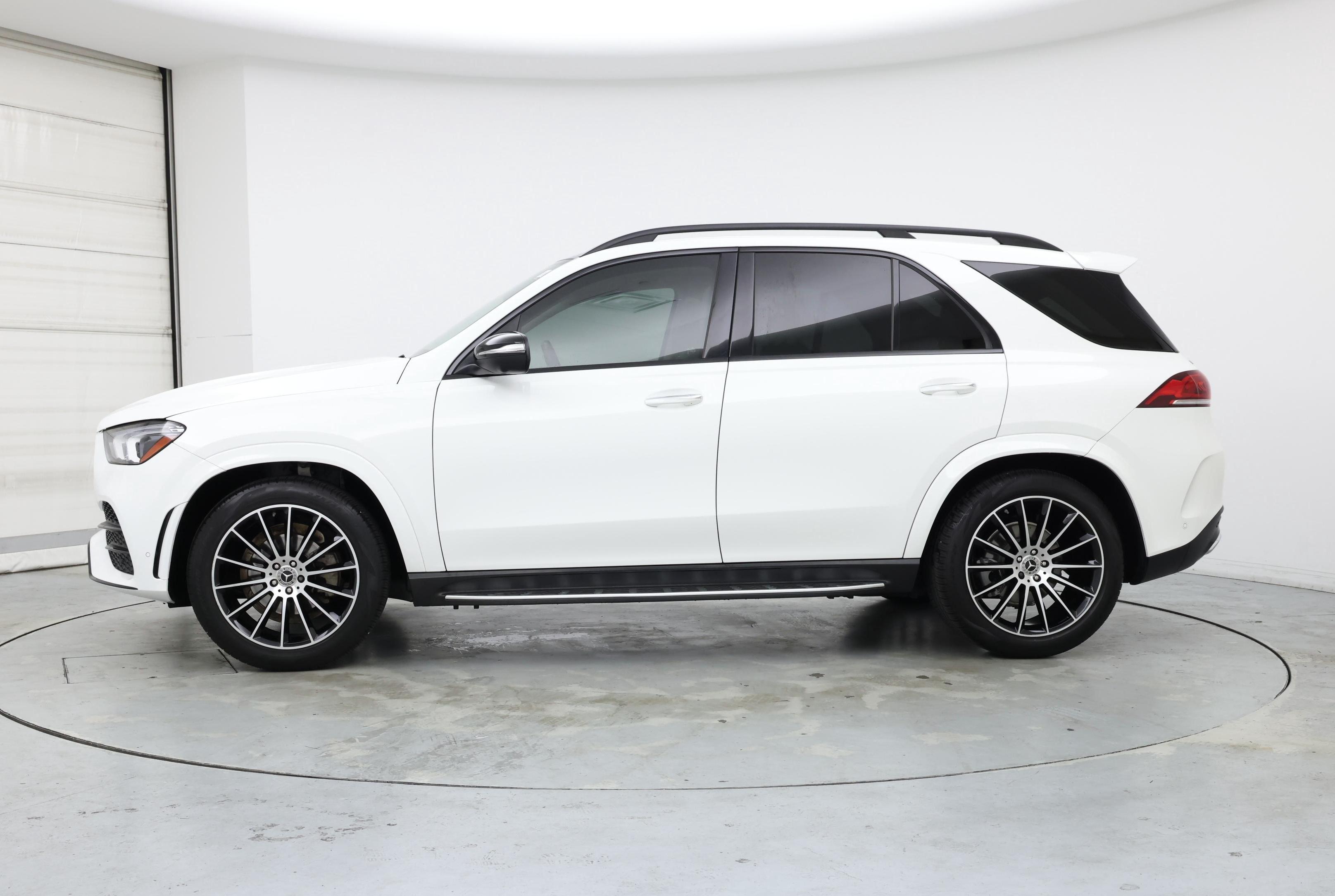 Thumbnail: 2023 Mercedes-Benz GLE - 3