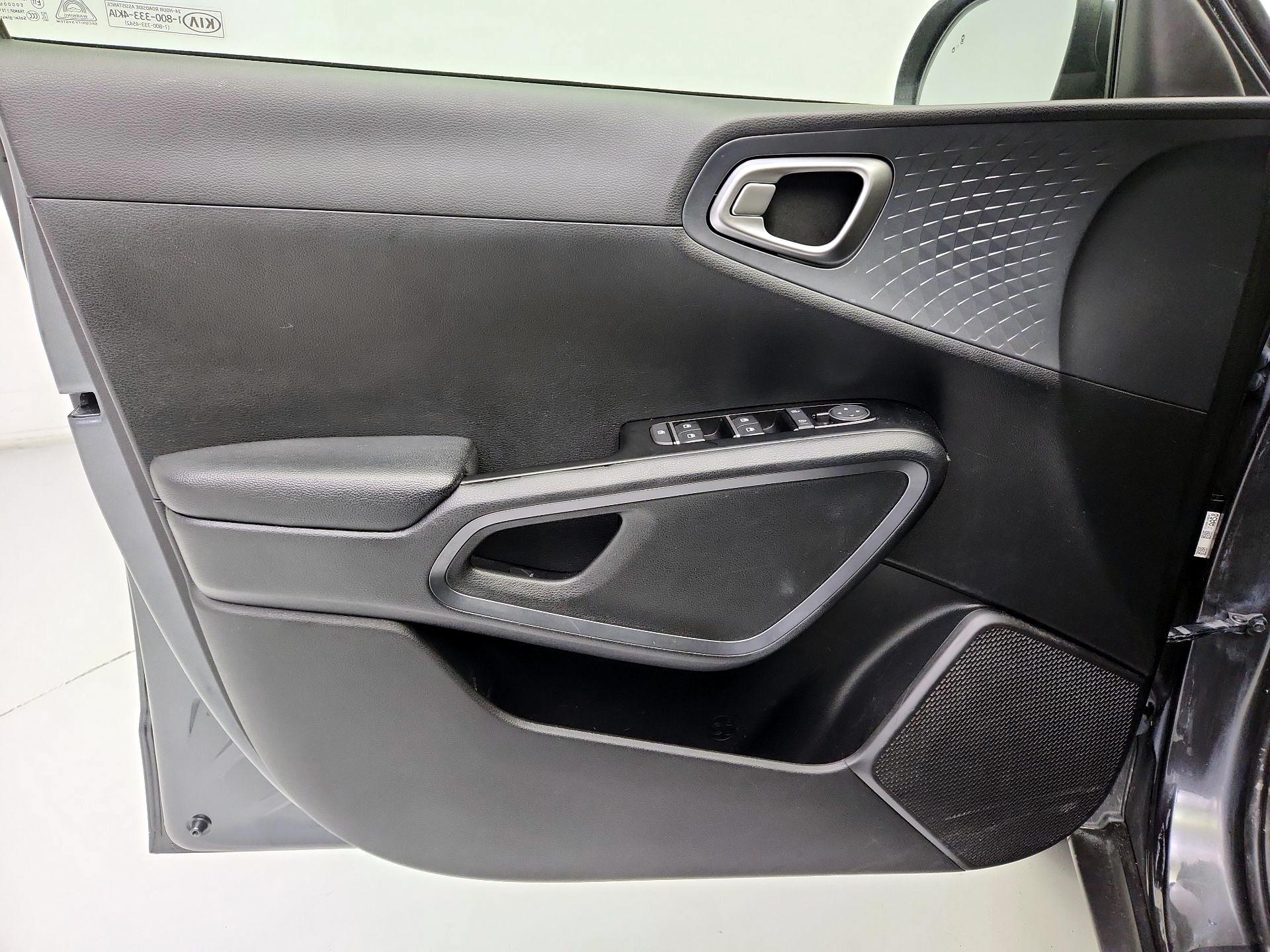 Thumbnail: 2021 Kia Soul - 12