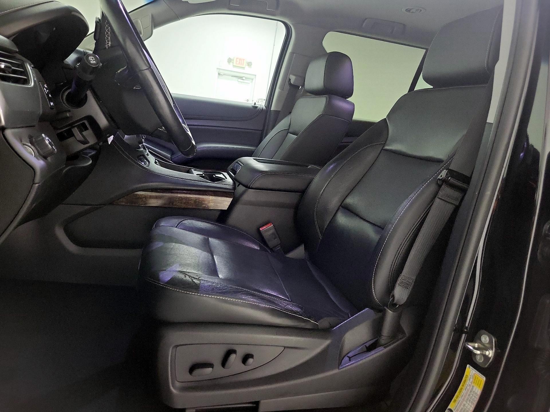 Thumbnail: 2018 Chevrolet Suburban - 11