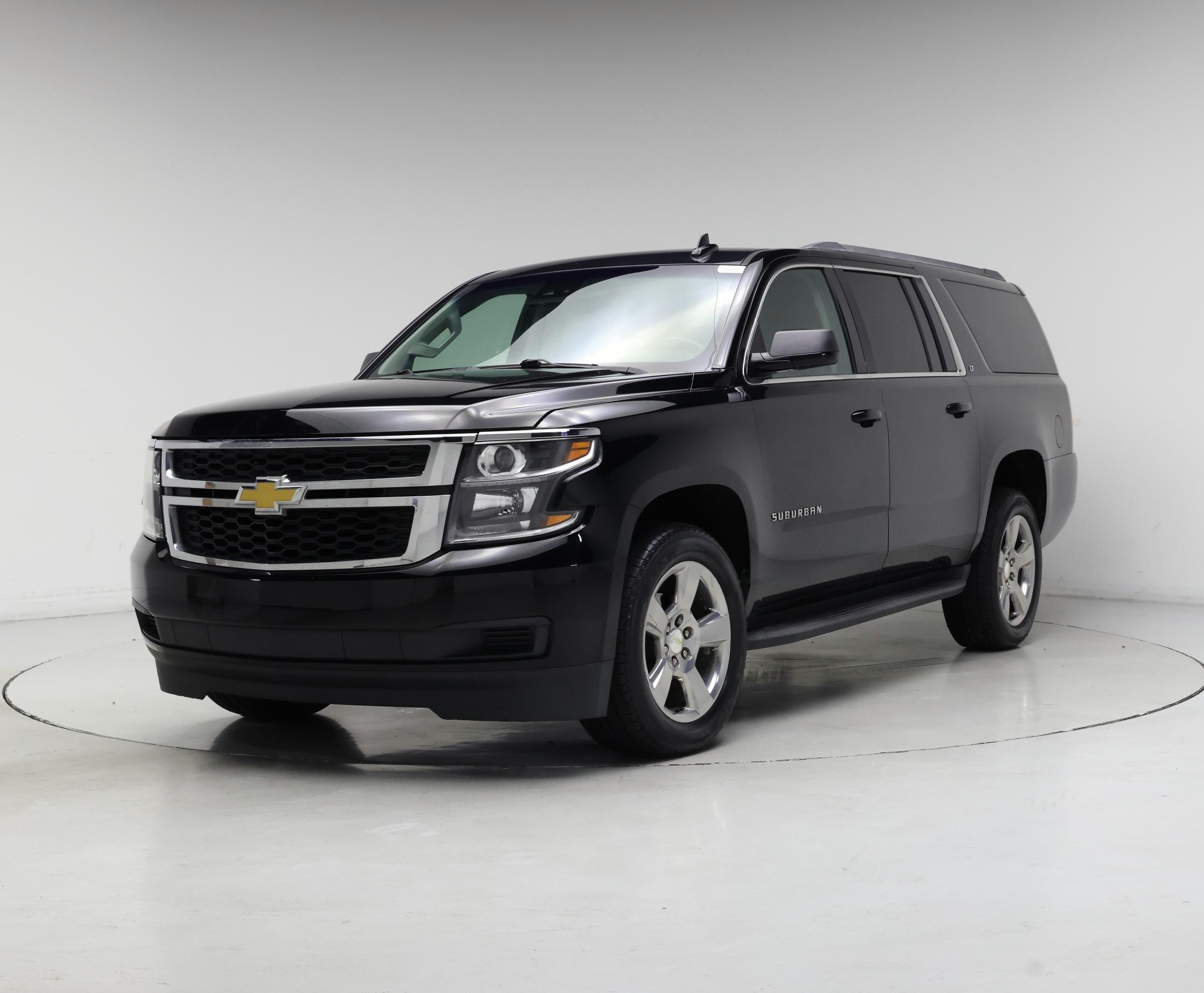 Thumbnail: 2018 Chevrolet Suburban - 4