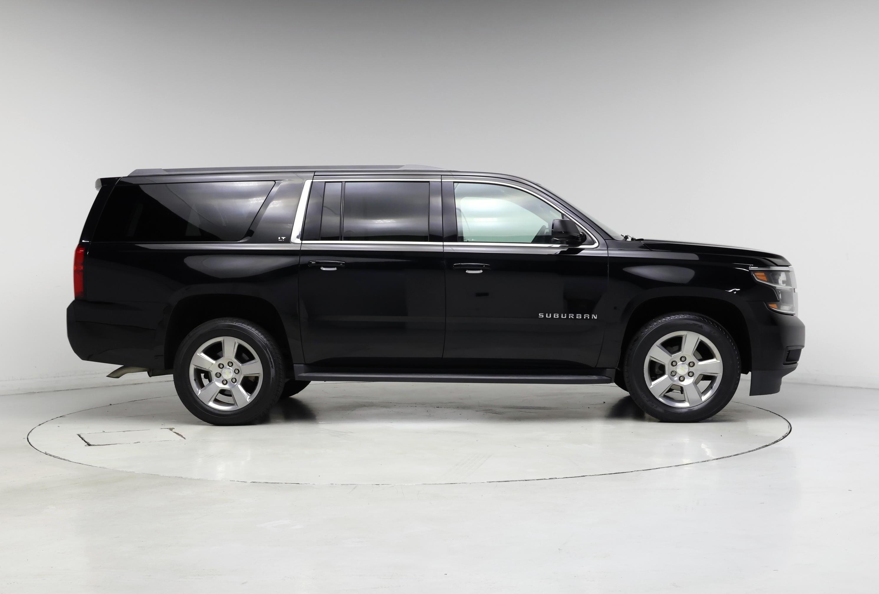 Thumbnail: 2018 Chevrolet Suburban - 7