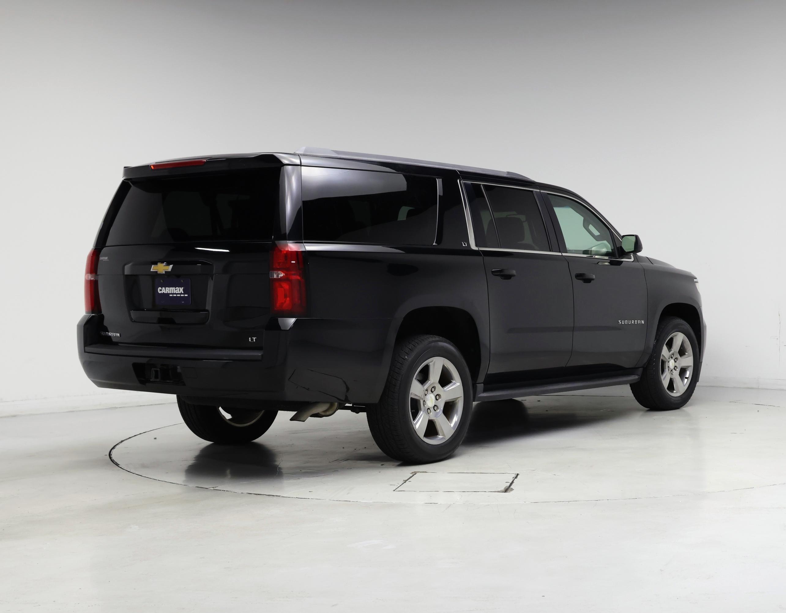 Thumbnail: 2018 Chevrolet Suburban - 8