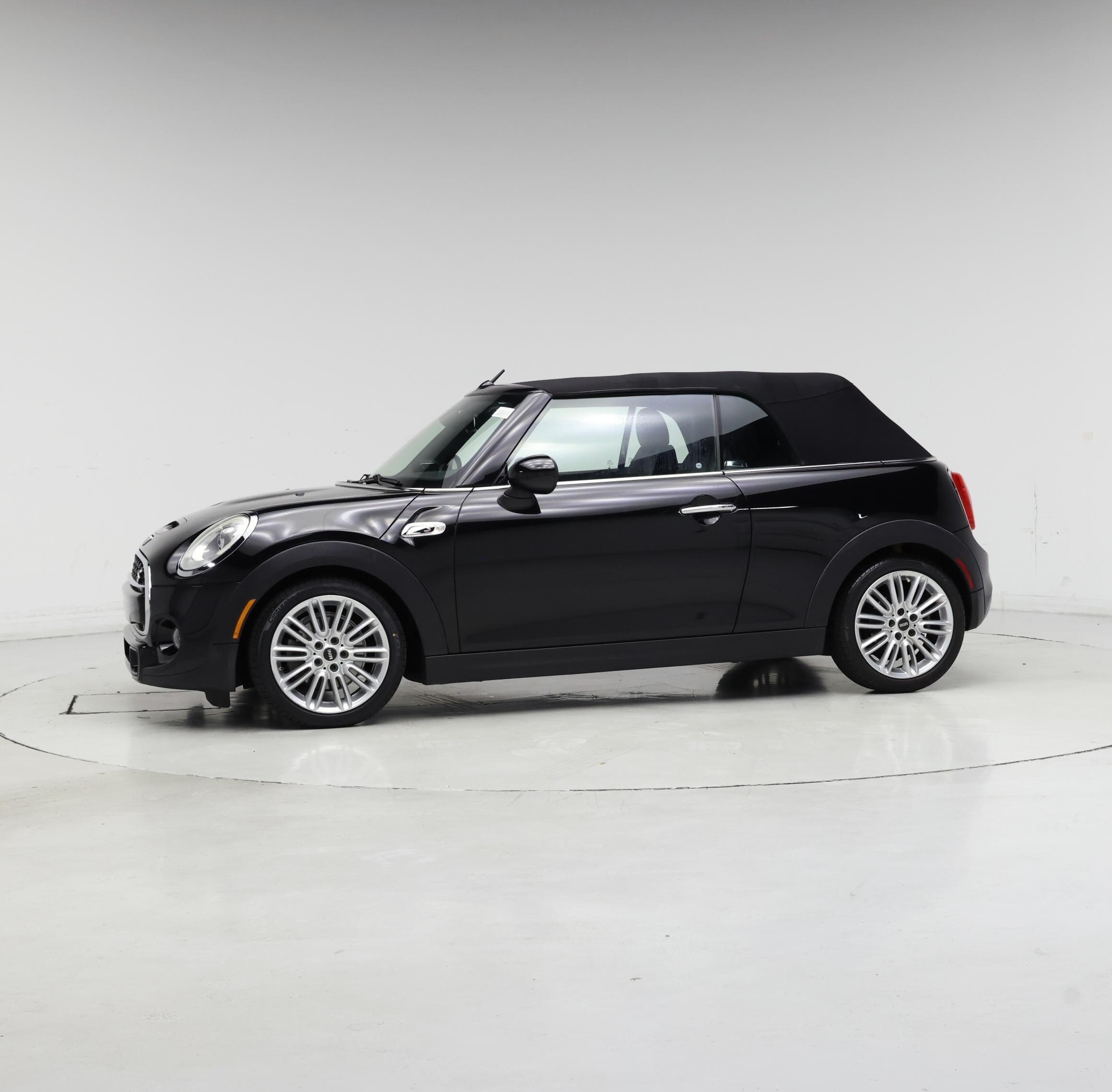 Thumbnail: 2017 MINI Cooper - 3