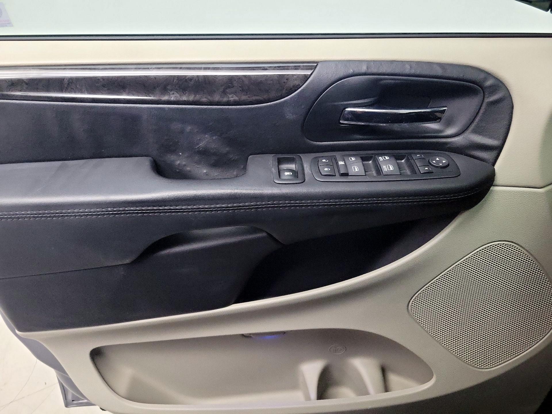 Thumbnail: 2014 Dodge Grand Caravan - 12