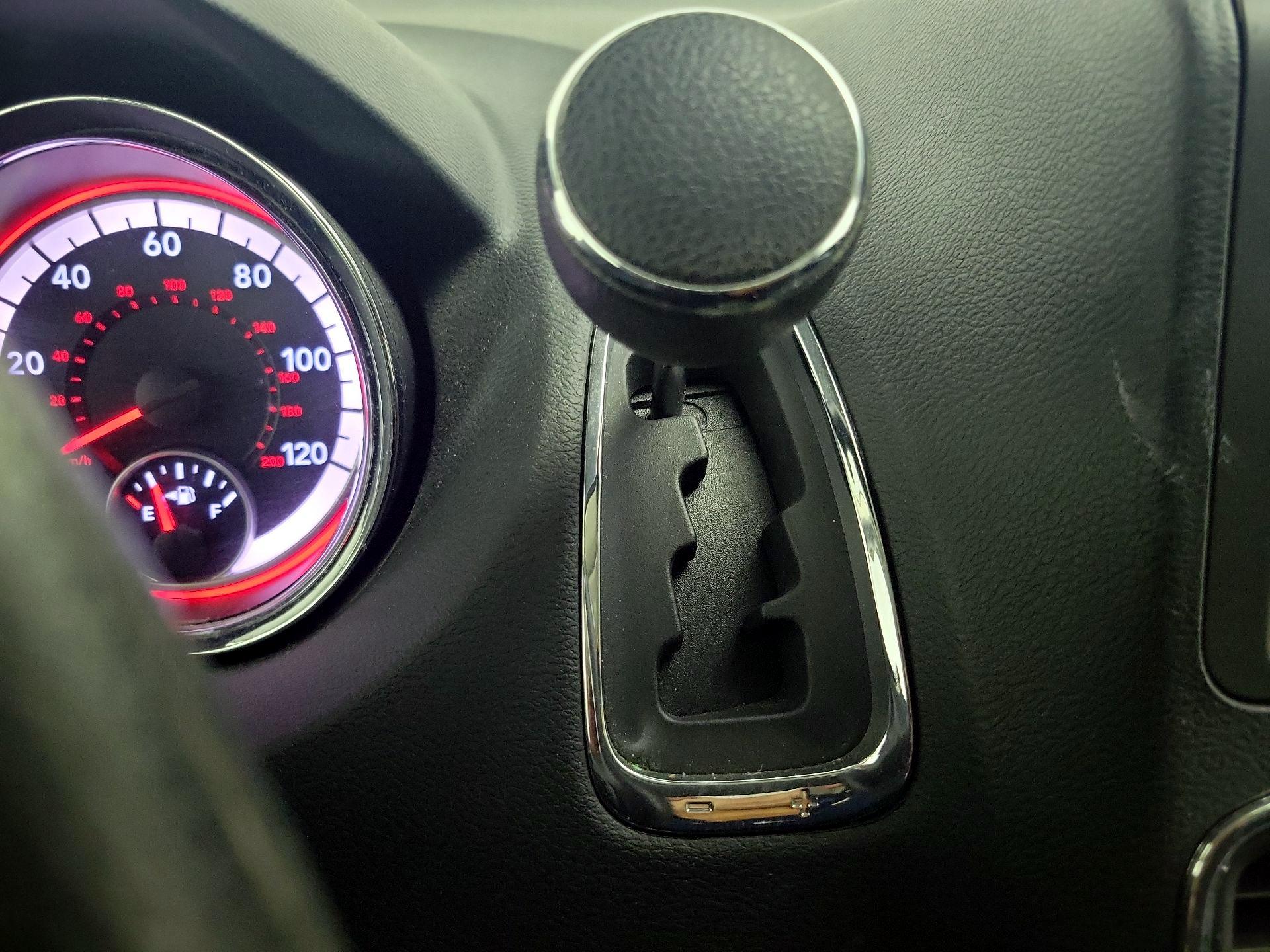 Thumbnail: 2014 Dodge Grand Caravan - 16