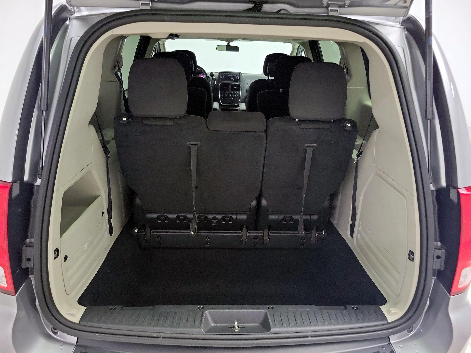 Thumbnail: 2014 Dodge Grand Caravan - 19