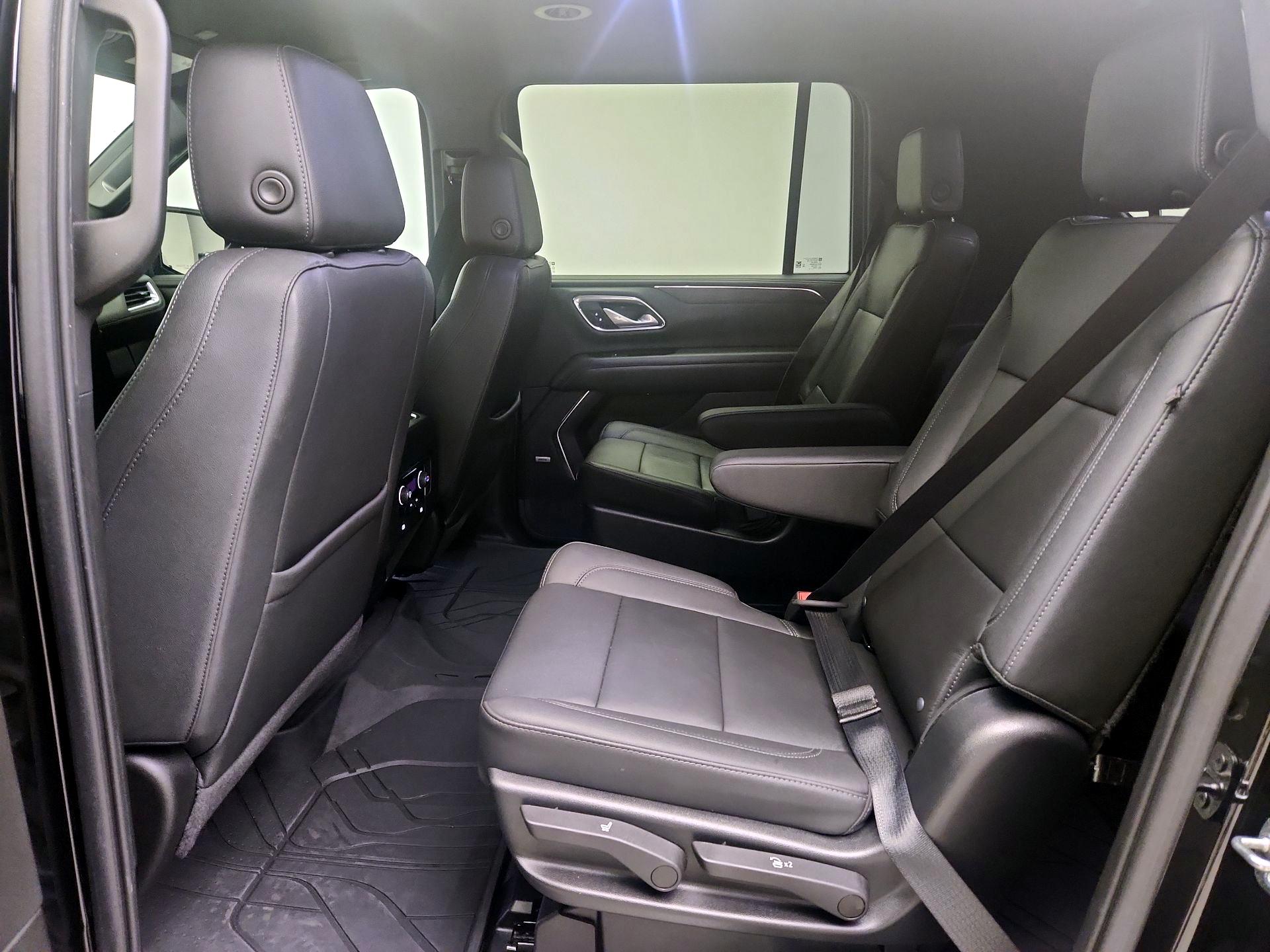 Thumbnail: 2022 Chevrolet Suburban - 19