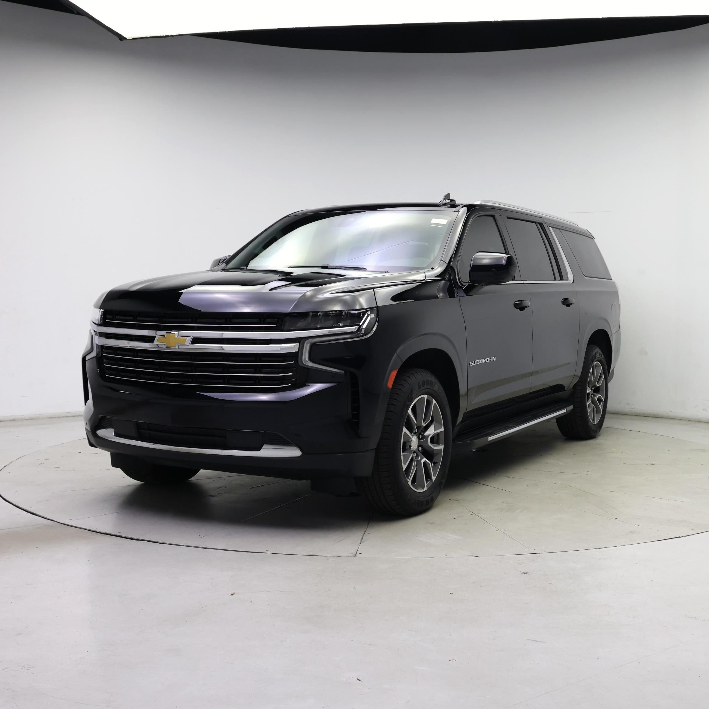 Thumbnail: 2022 Chevrolet Suburban - 4
