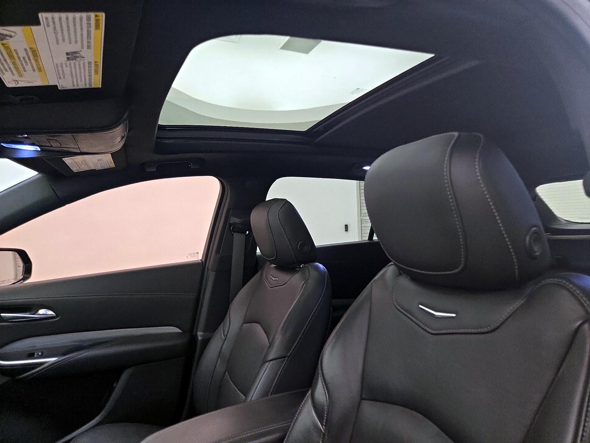 Thumbnail: 2019 Cadillac XT4 - 19