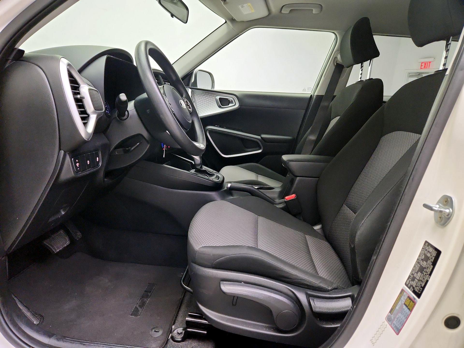 Thumbnail: 2020 Kia Soul - 11