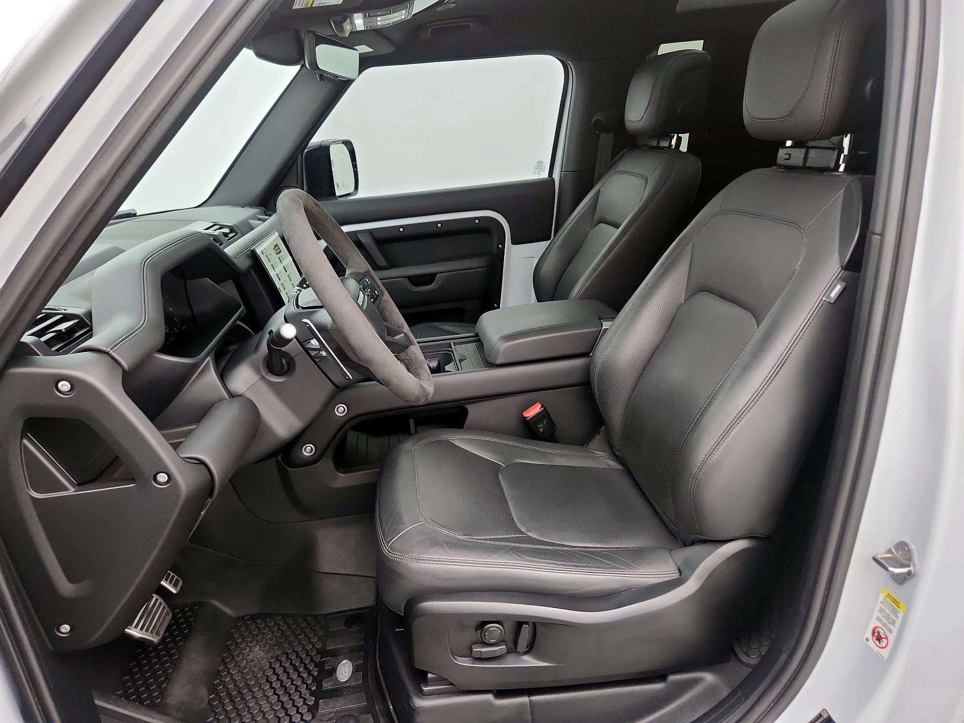 Thumbnail: 2023 Land Rover Defender - 11