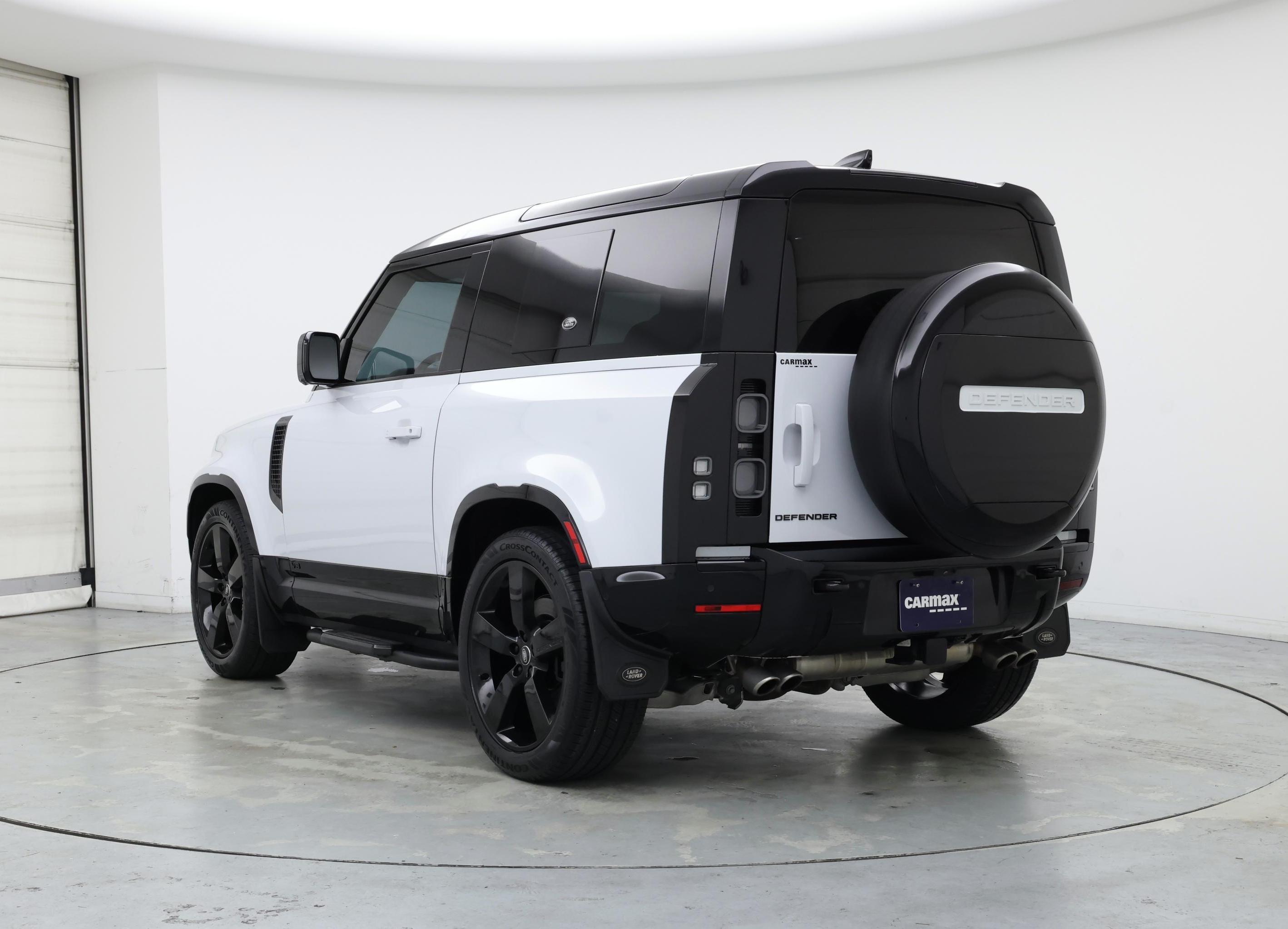 Thumbnail: 2023 Land Rover Defender - 2