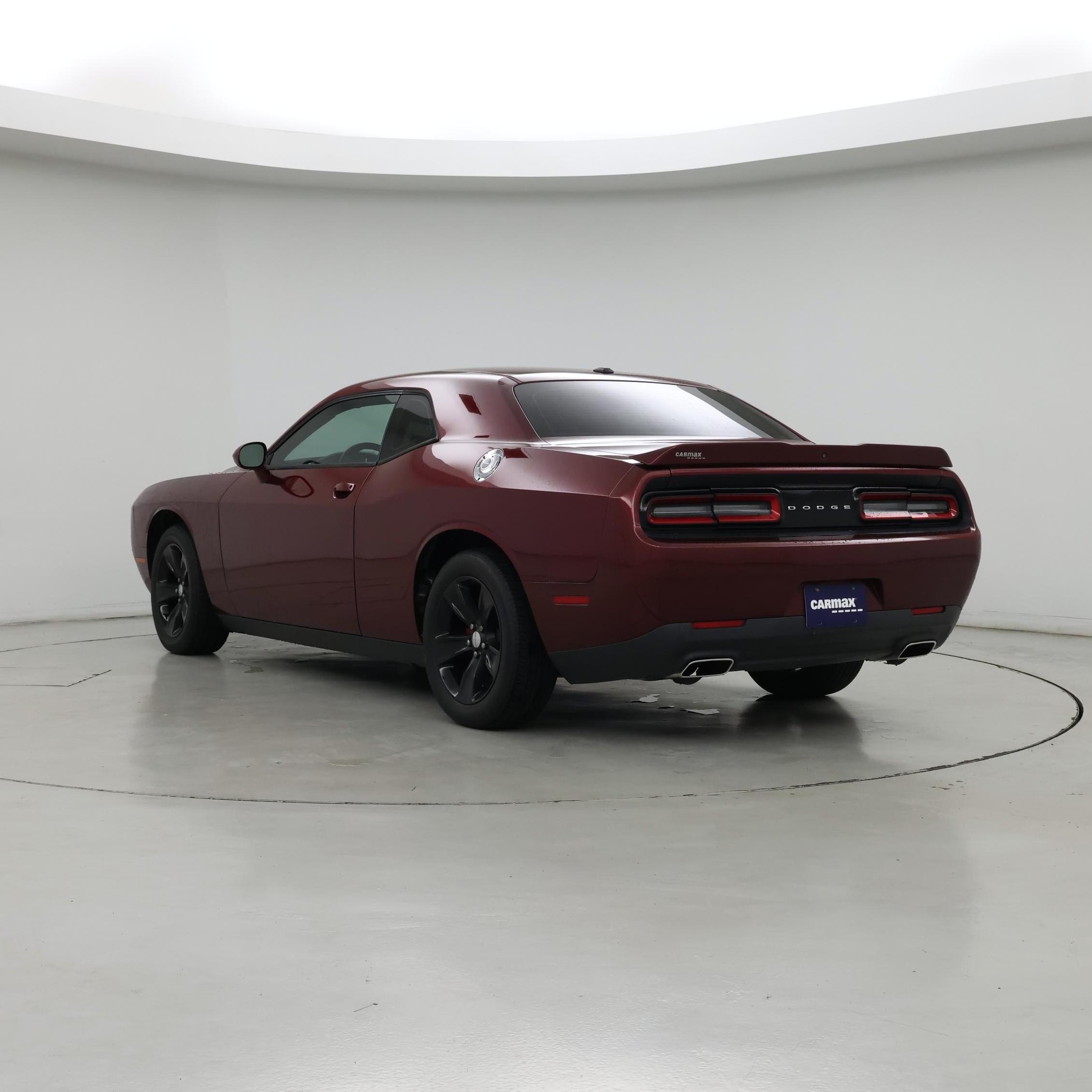 Thumbnail: 2019 Dodge Challenger - 2