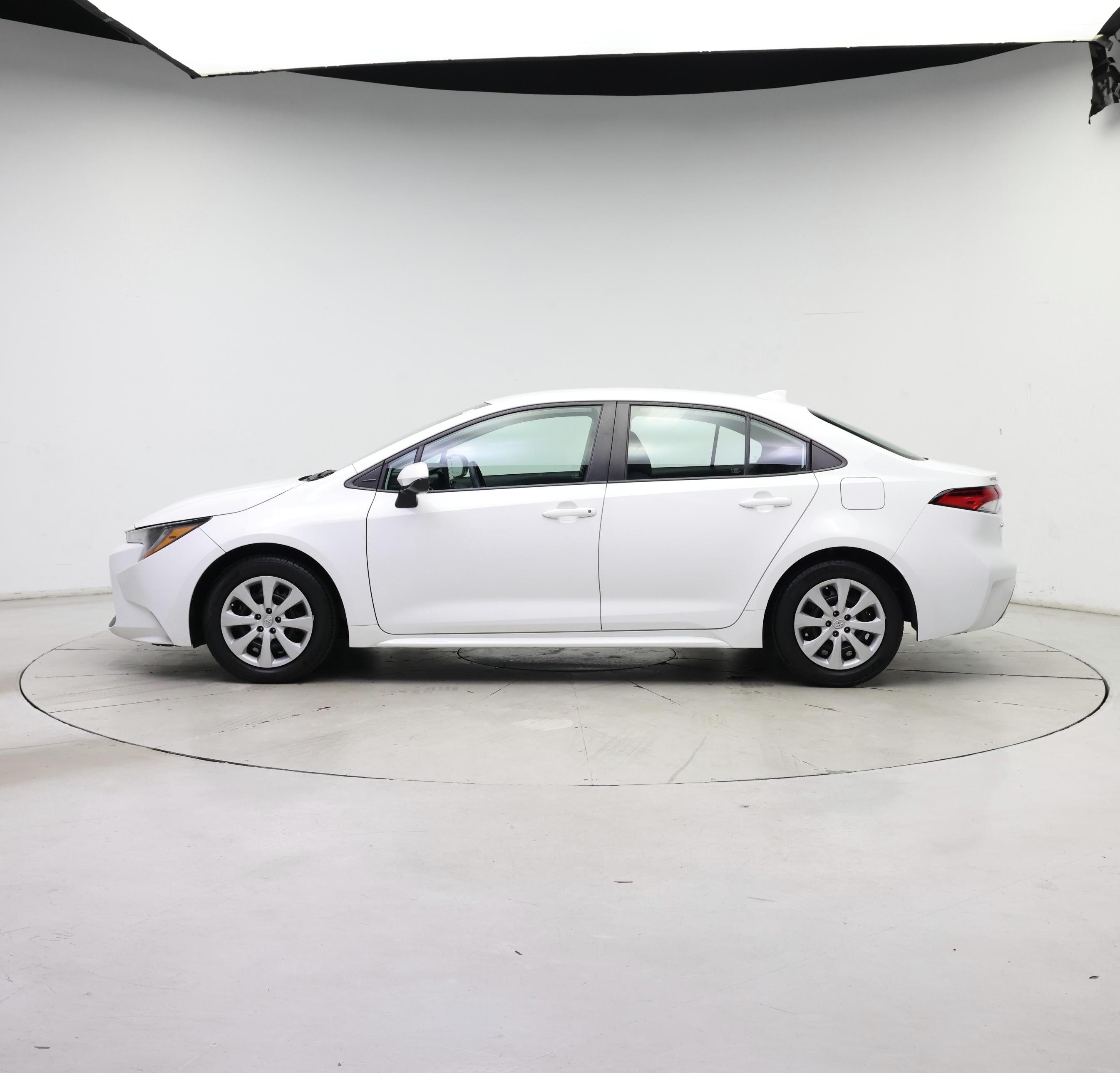 Thumbnail: 2022 Toyota Corolla - 3