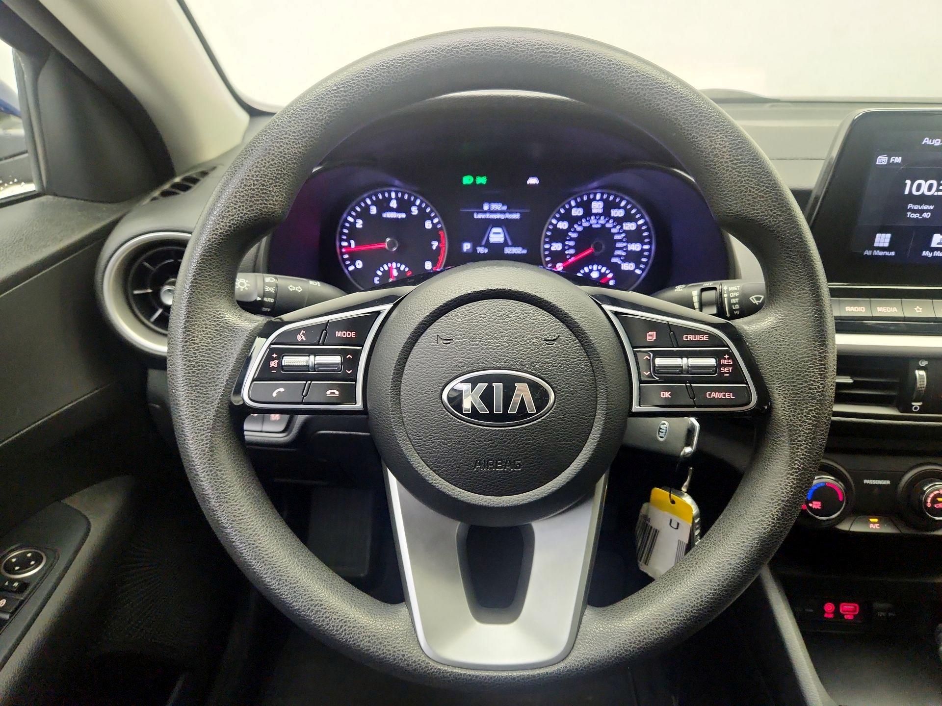 Thumbnail: 2020 Kia Forte - 10