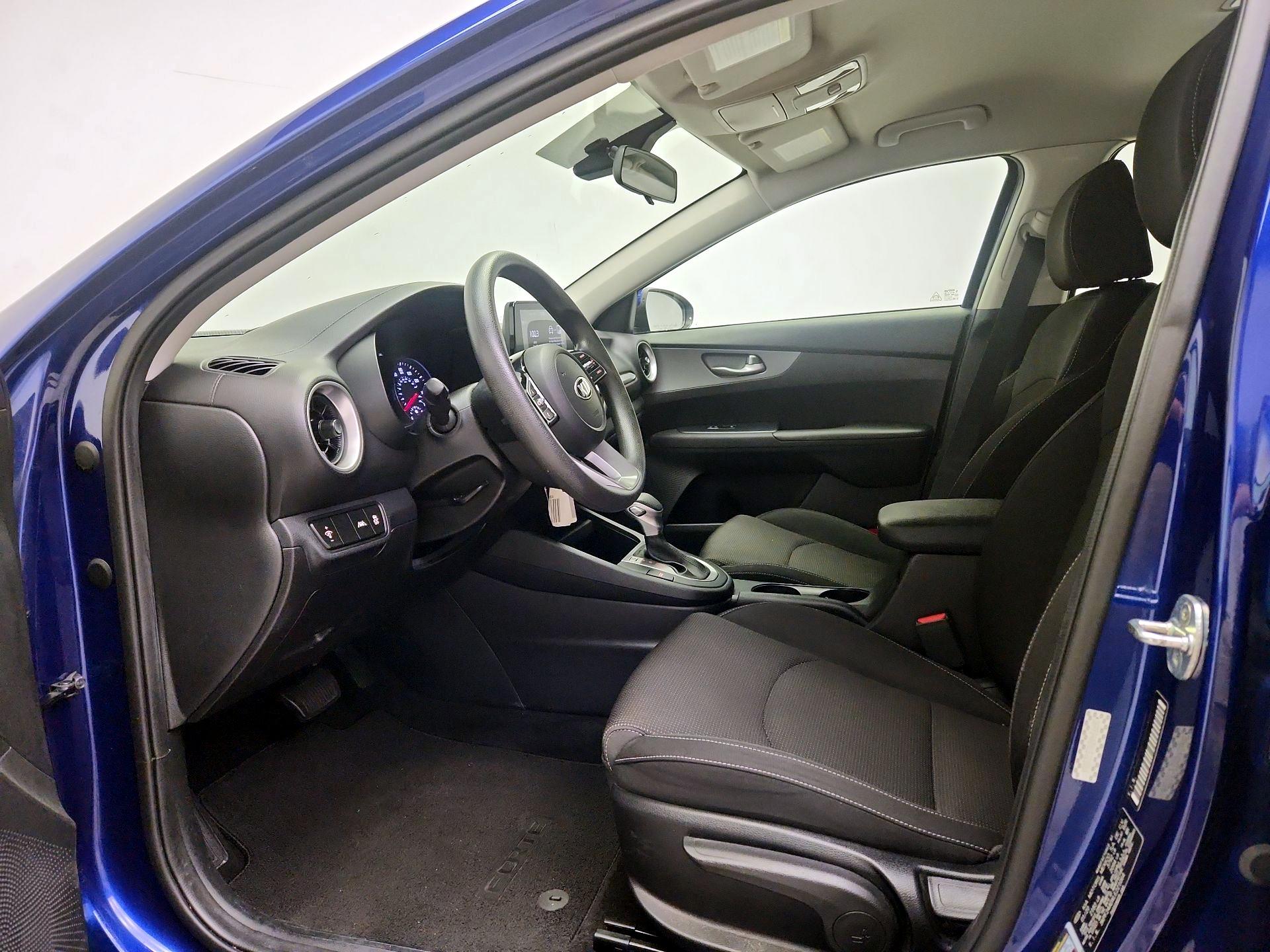 Thumbnail: 2020 Kia Forte - 11