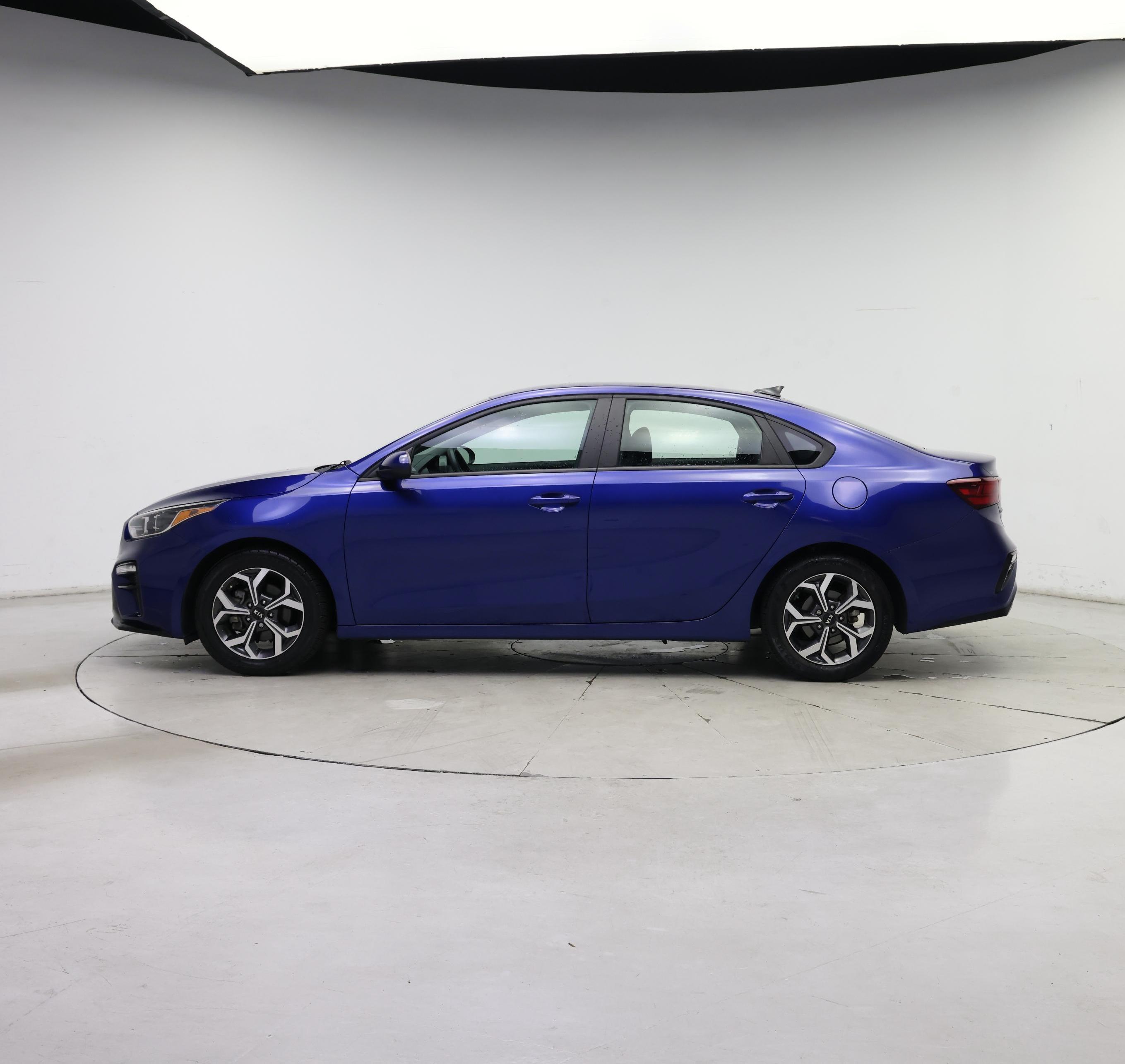 Thumbnail: 2020 Kia Forte - 3