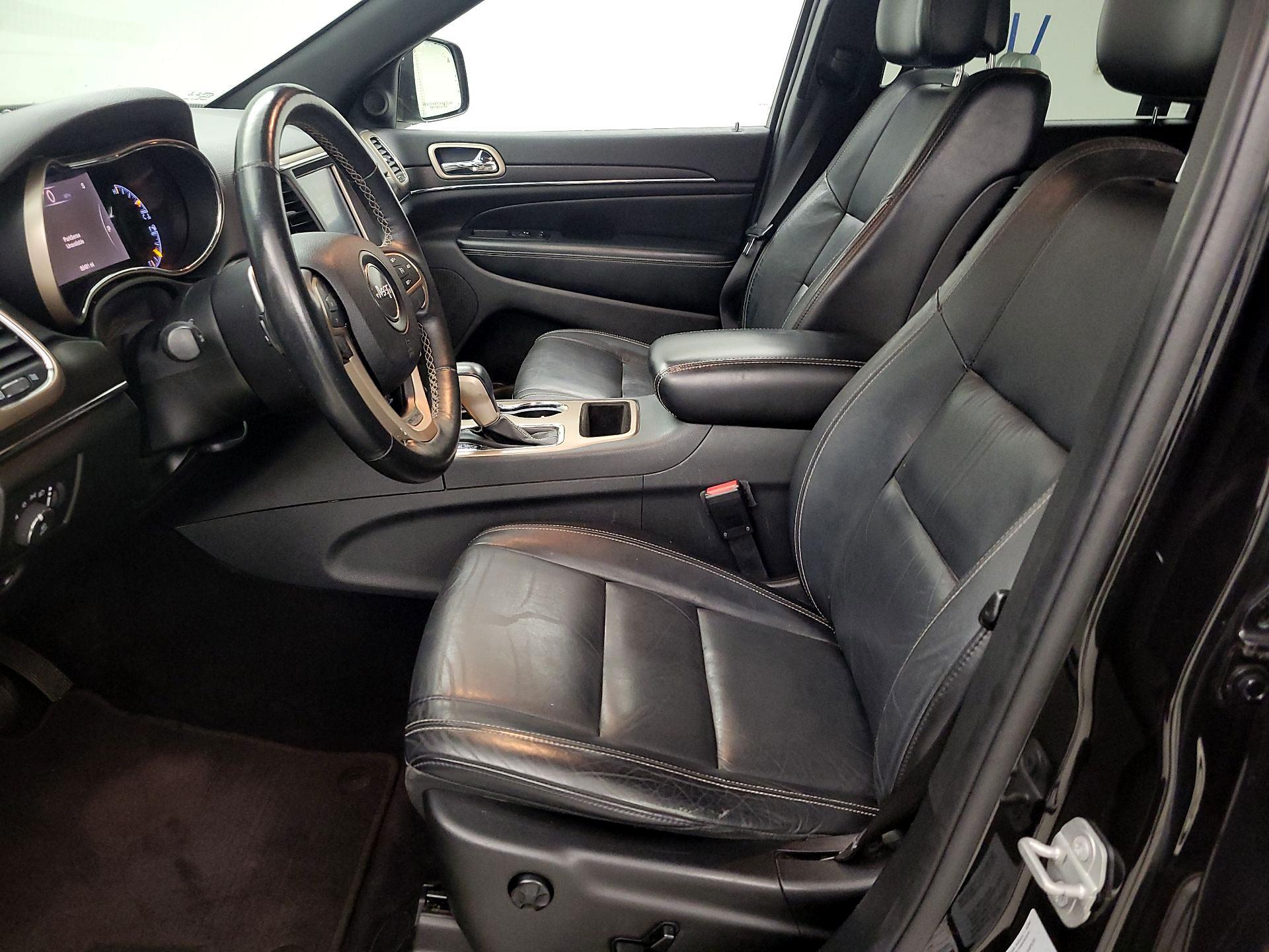 Thumbnail: 2016 Jeep Grand Cherokee - 9