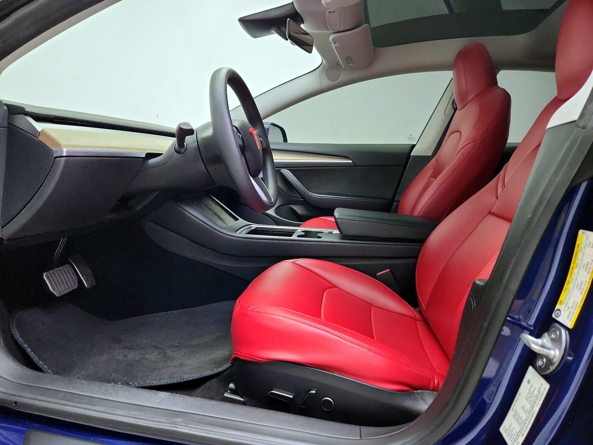 Thumbnail: 2023 Tesla Model 3 - 11