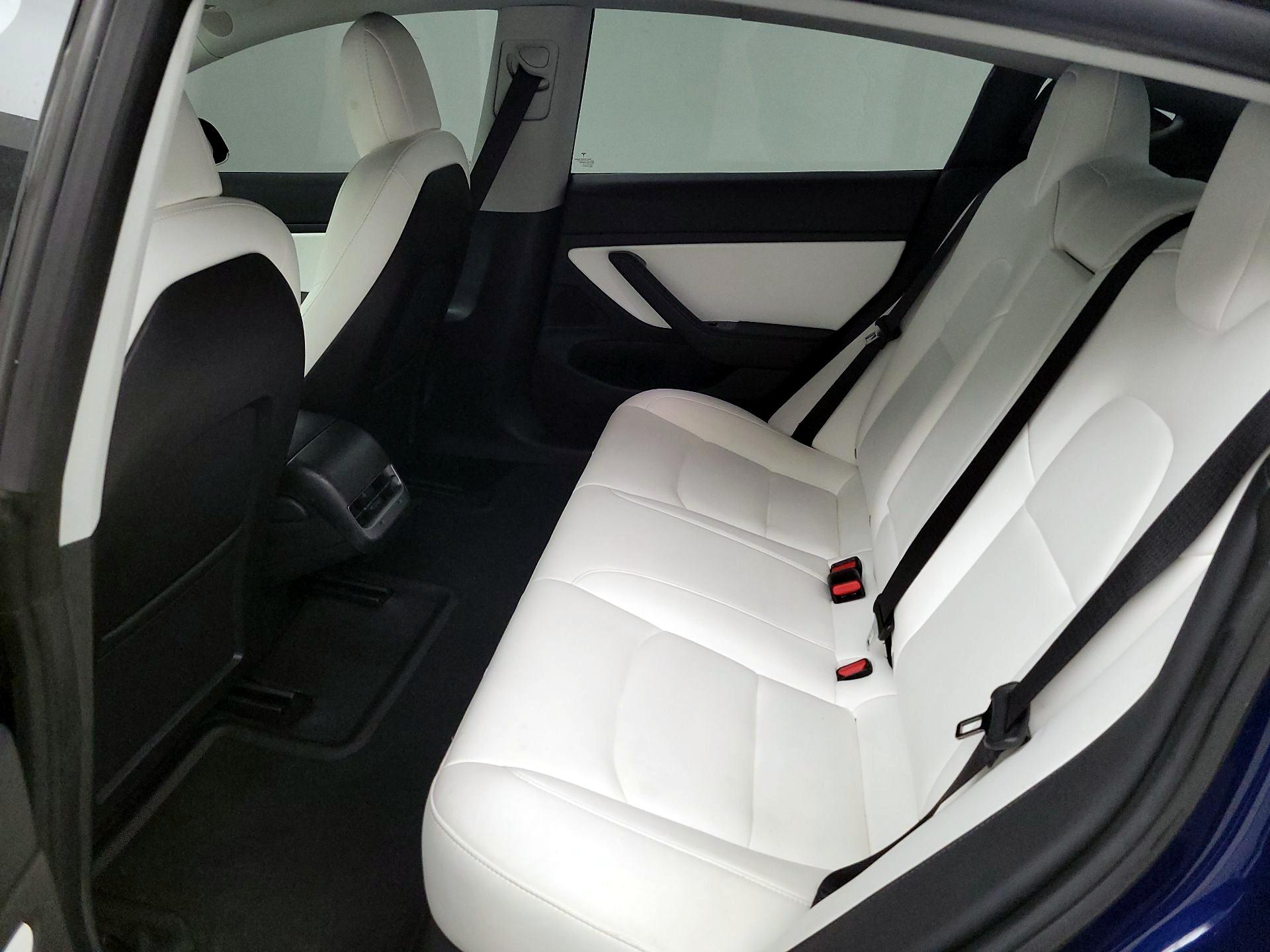 Thumbnail: 2019 Tesla Model 3 - 18