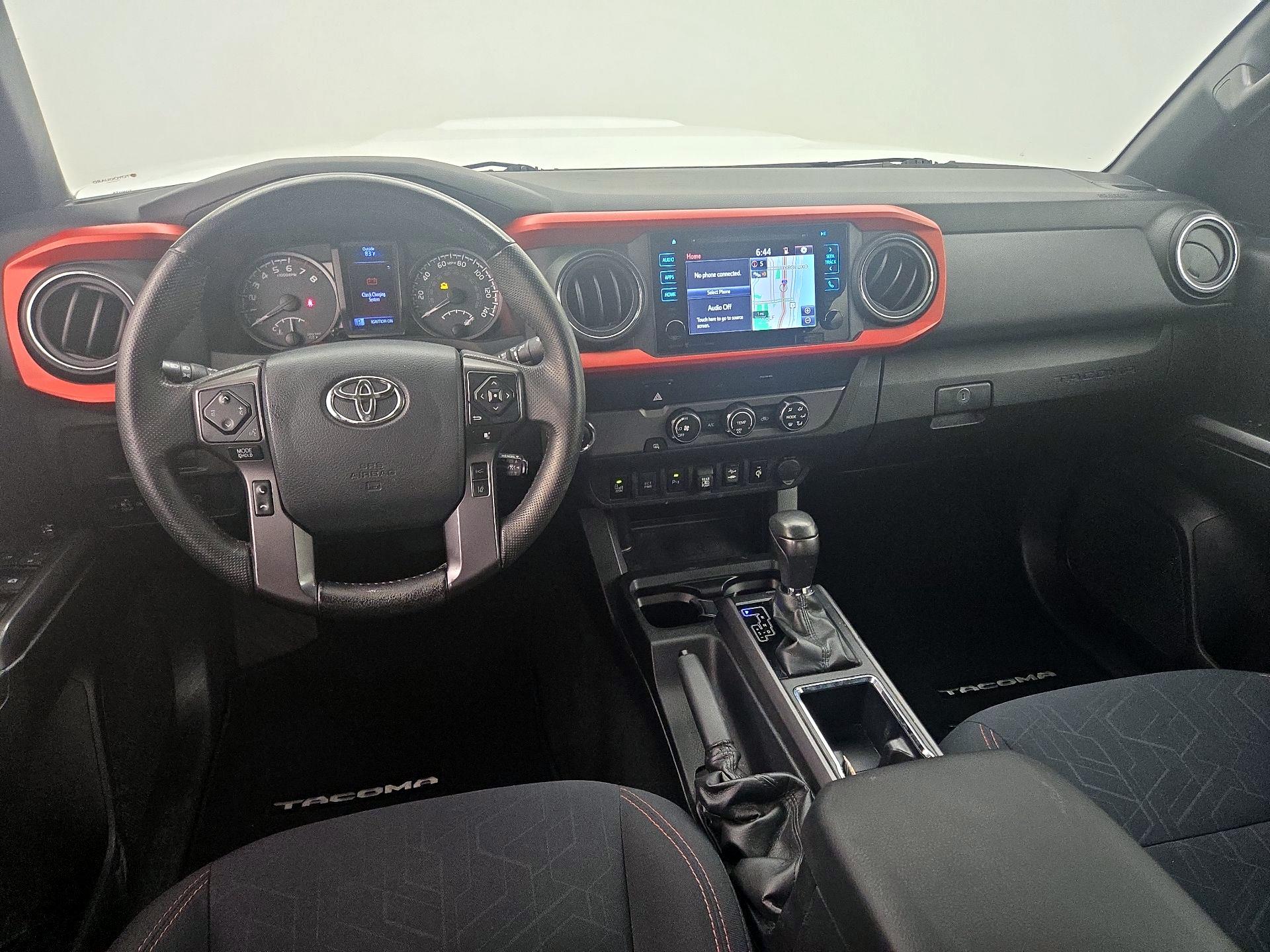 Thumbnail: 2019 Toyota Tacoma - 9