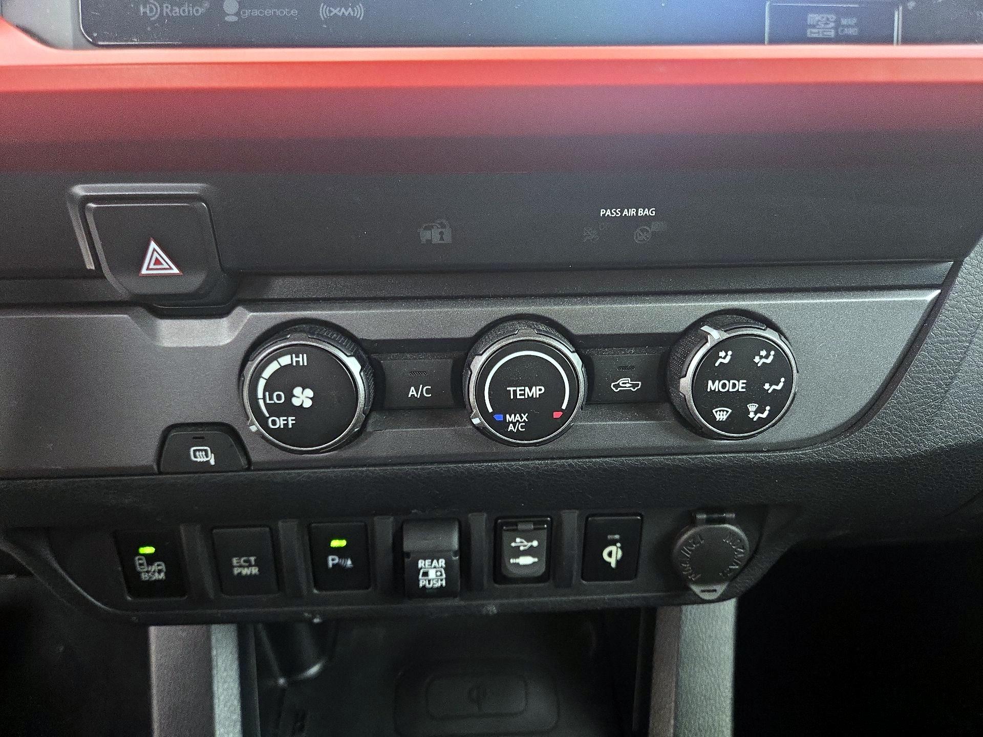Thumbnail: 2019 Toyota Tacoma - 17