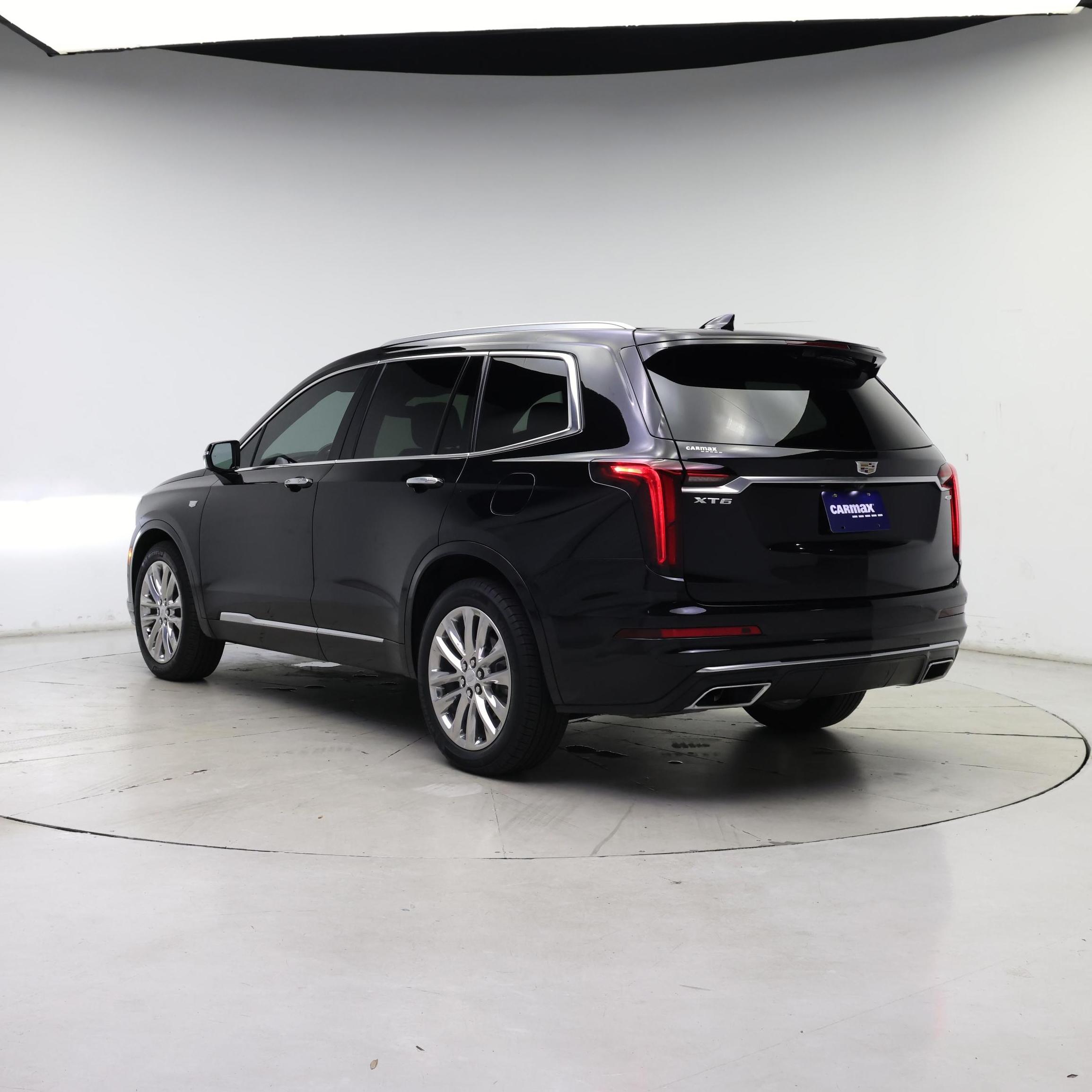 Thumbnail: 2023 Cadillac XT6 - 2