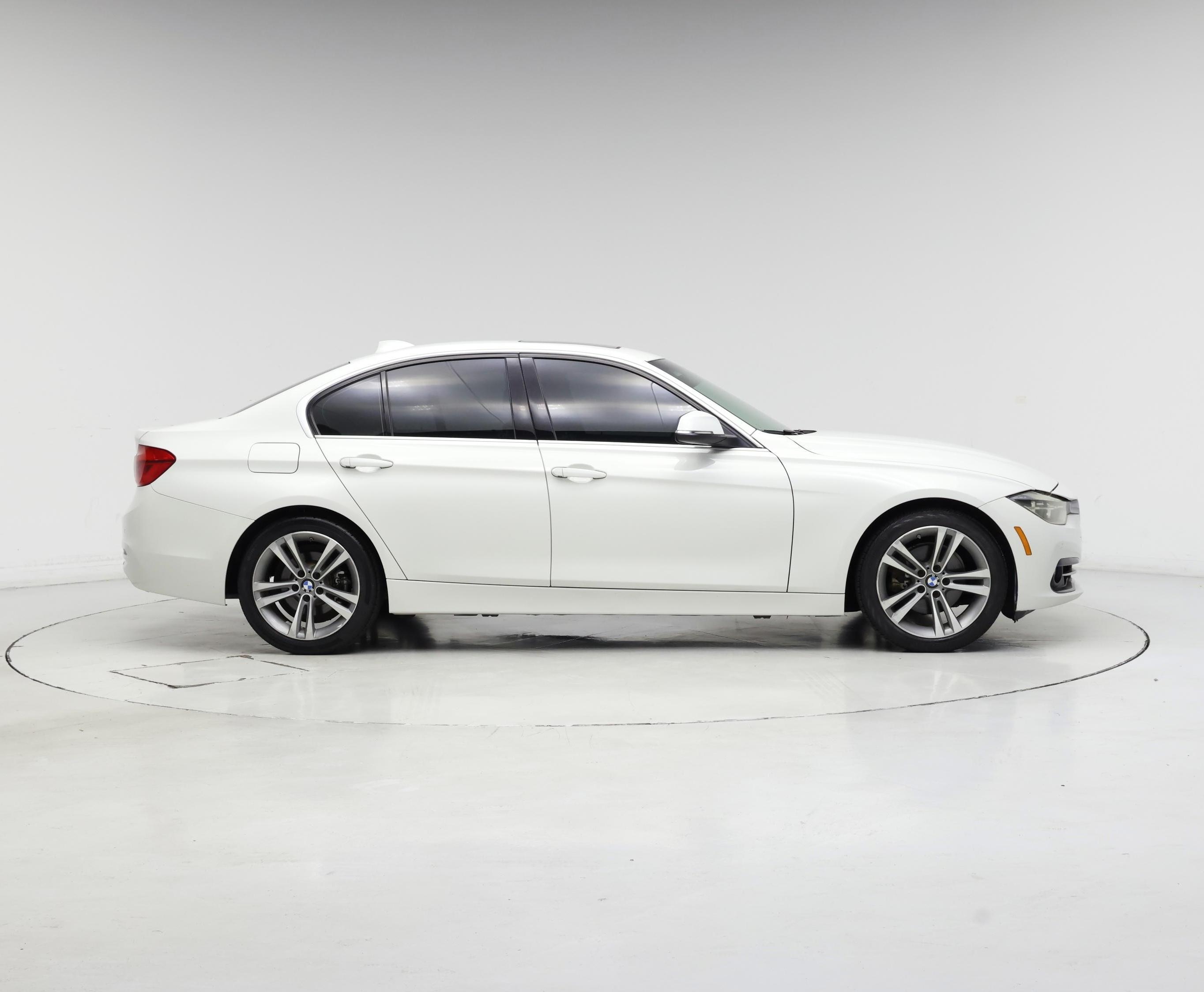 Thumbnail: 2017 BMW 3 Series - 7