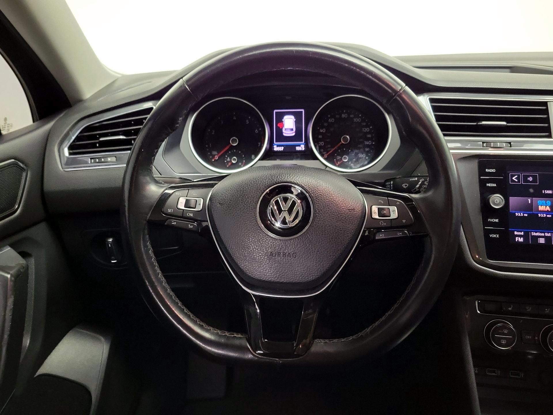 Thumbnail: 2018 Volkswagen Tiguan - 10