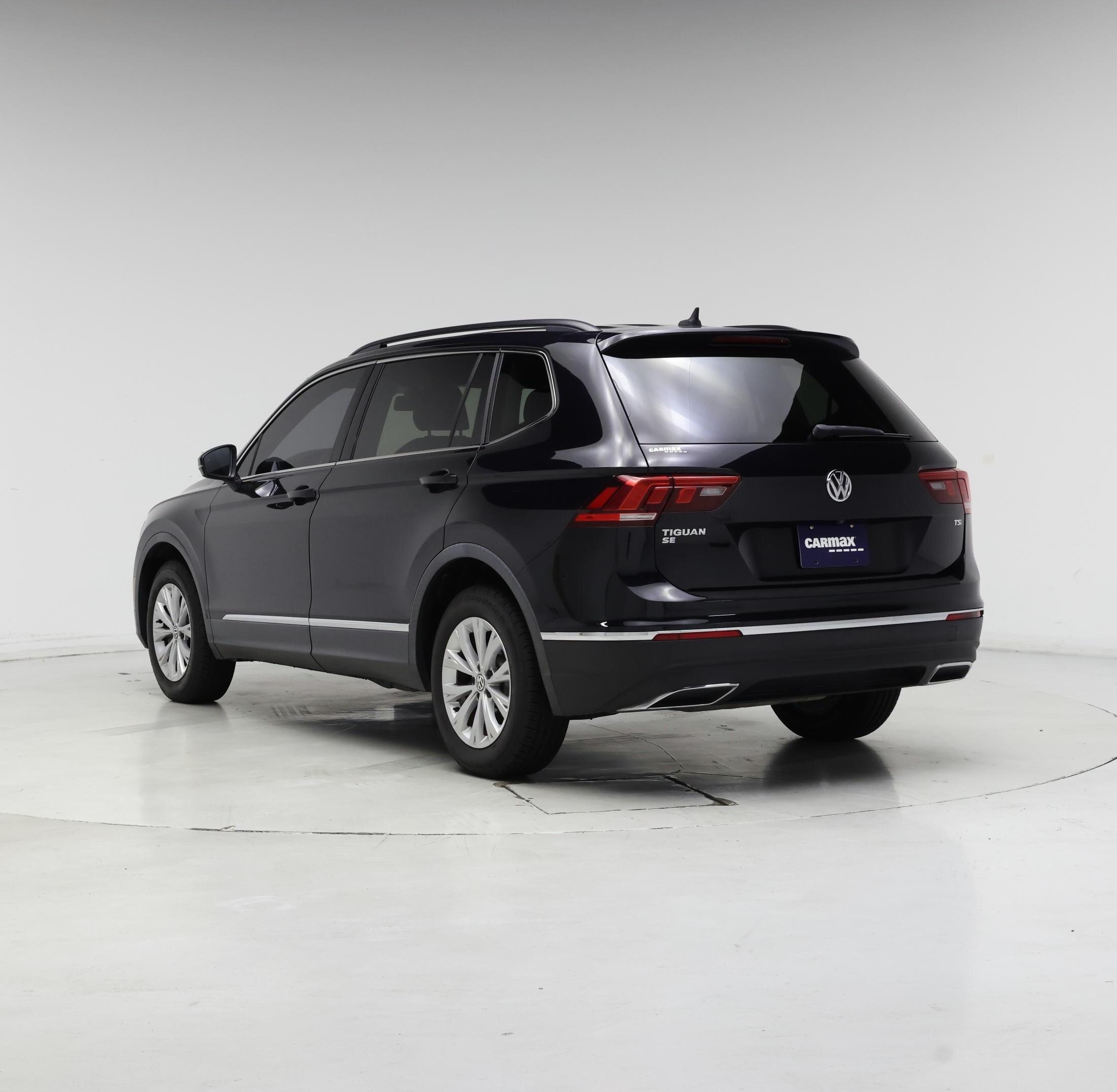 Thumbnail: 2018 Volkswagen Tiguan - 2