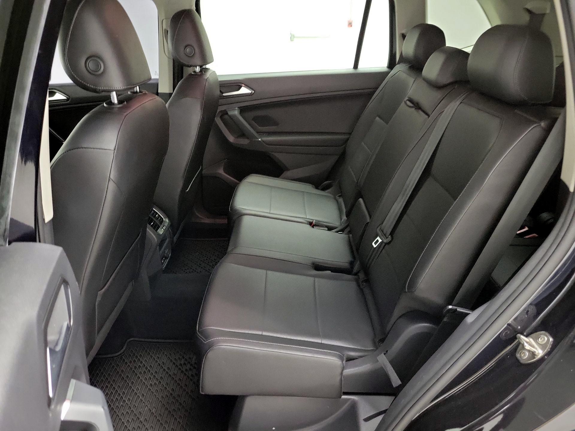 Thumbnail: 2018 Volkswagen Tiguan - 20